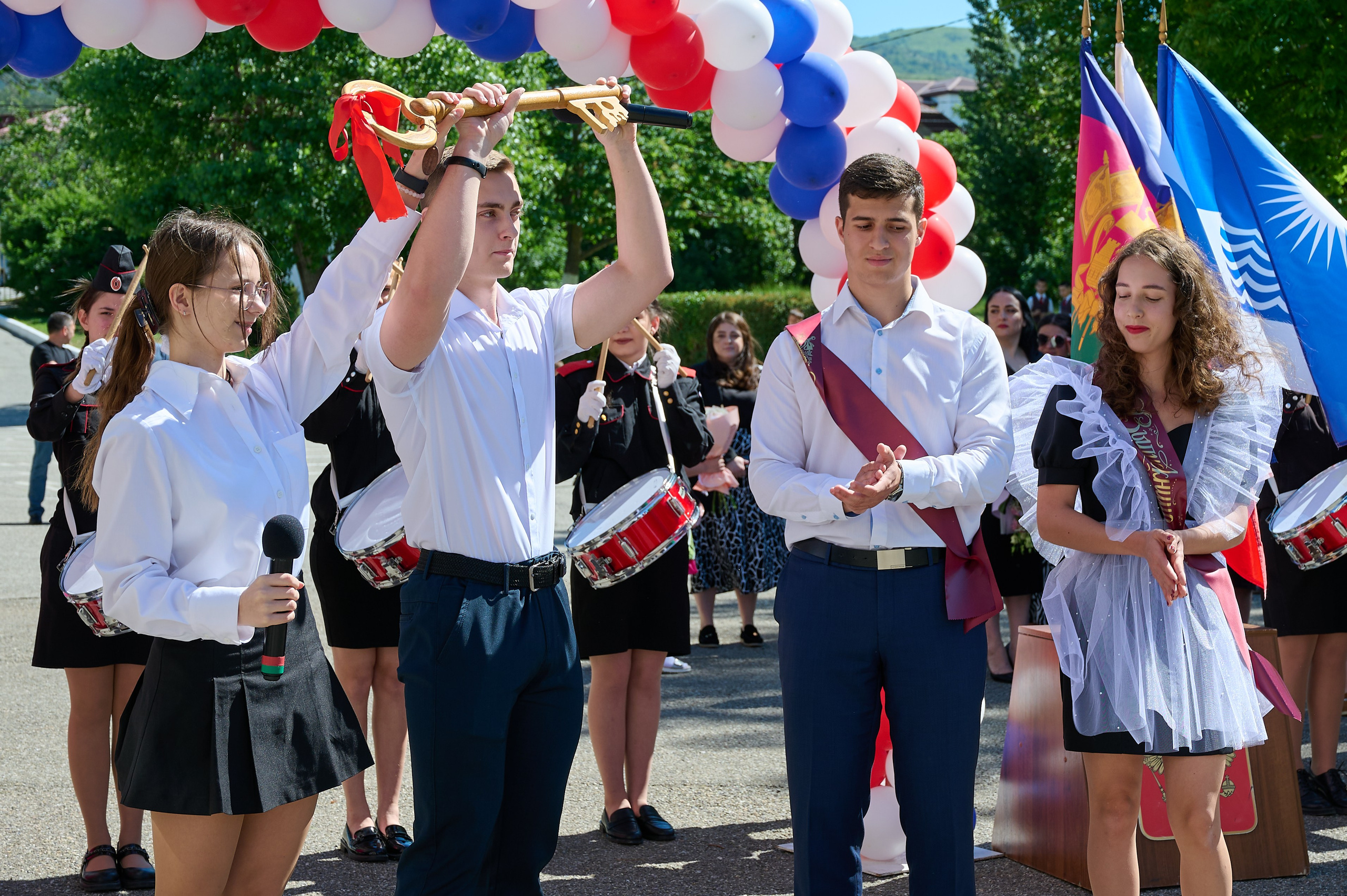 Последний звонок. Жизнь курорта Кабардинка в фотографиях