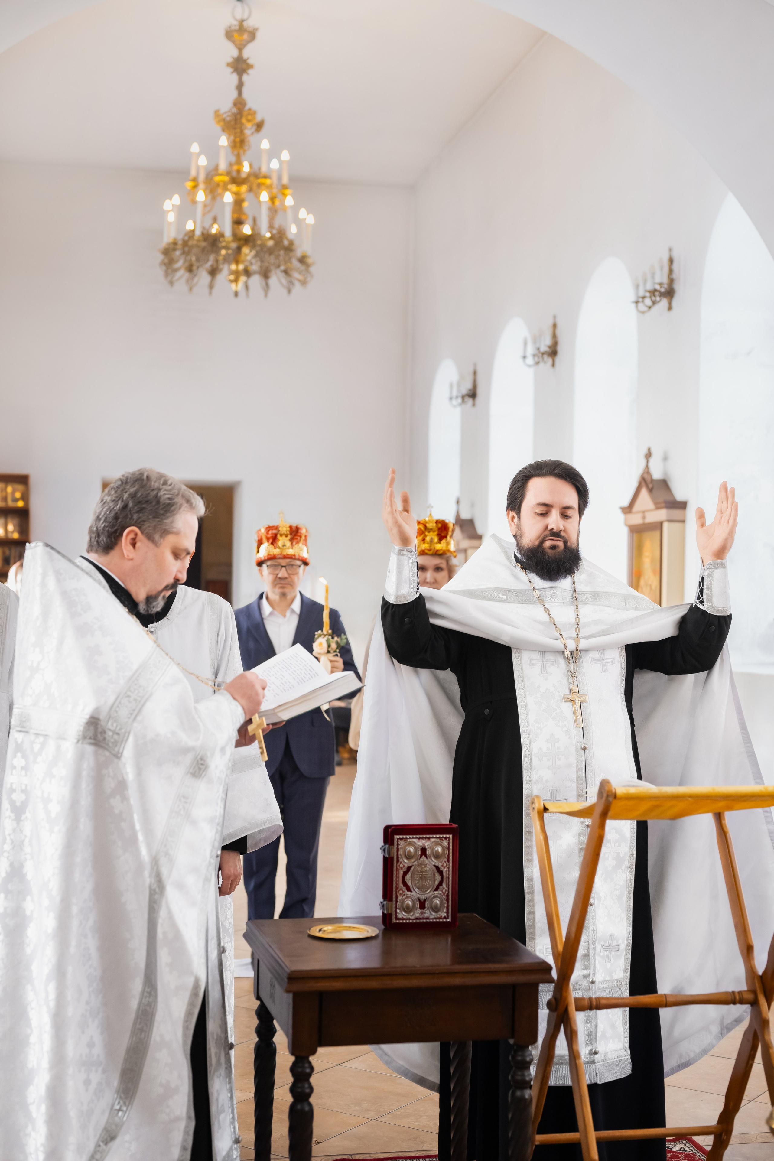 Храм Страстотерпцев (п.Южный). Церковный фотограф на Таинство Крещения и Венчания в Оренбурге и Оренбургской области Екатерина Белкина