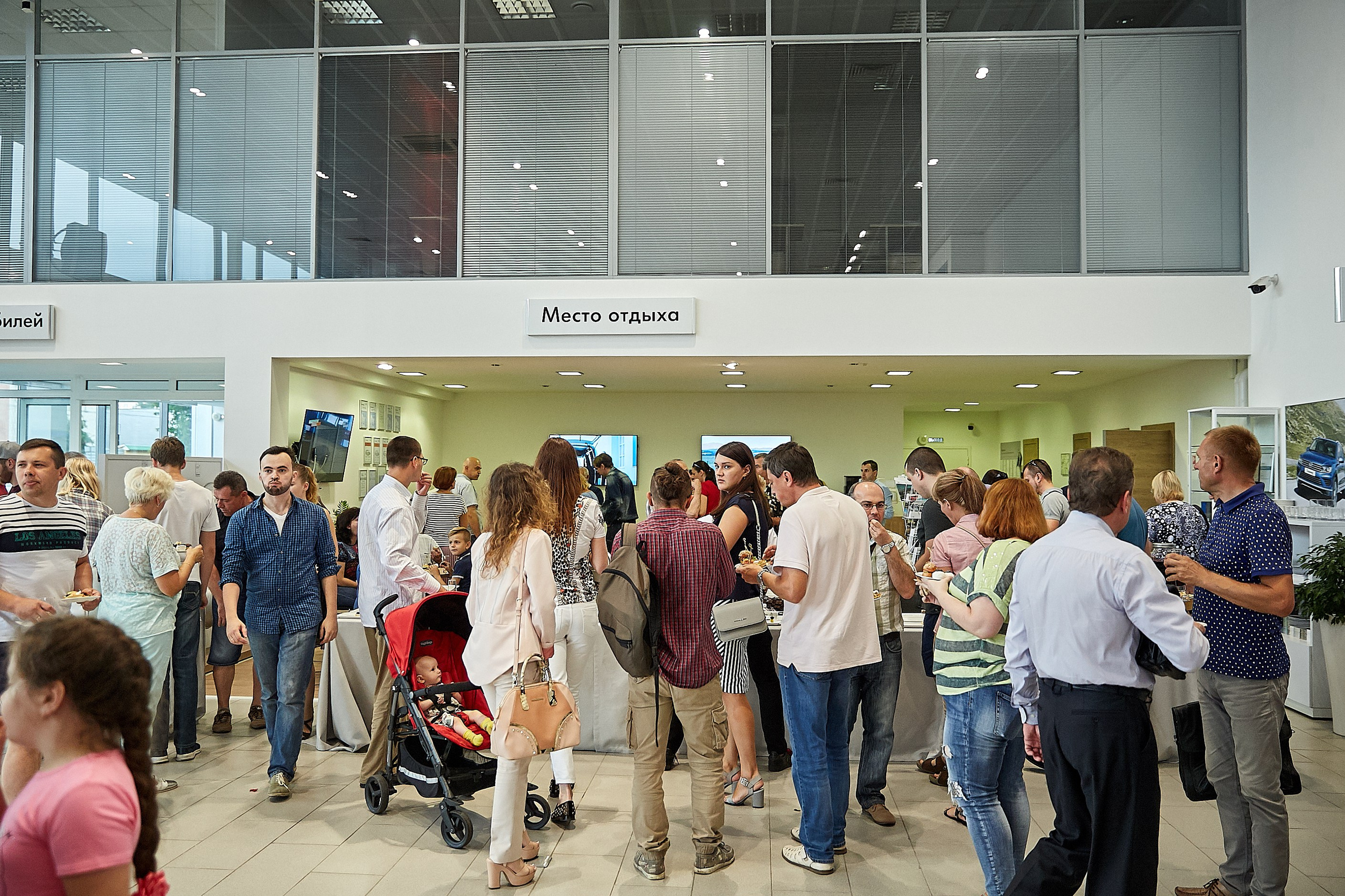 Volkswagen — 7 лет филиалу. Репортажный Фотограф | Константин Кондрашов