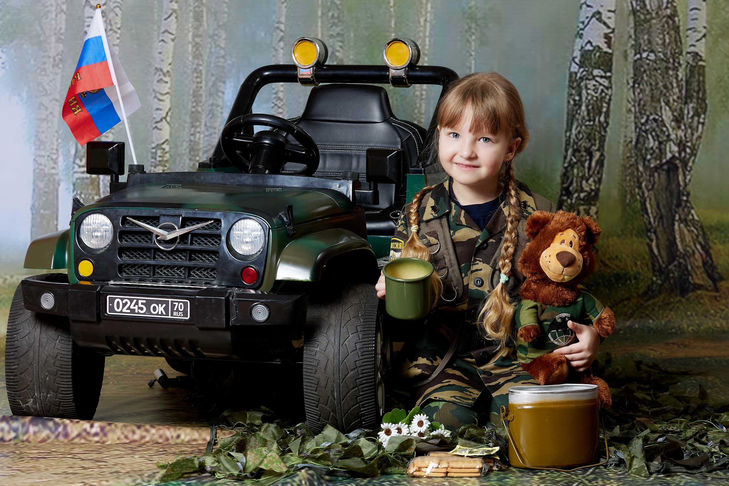 Военный автомобиль. Детская выездная фотостудия