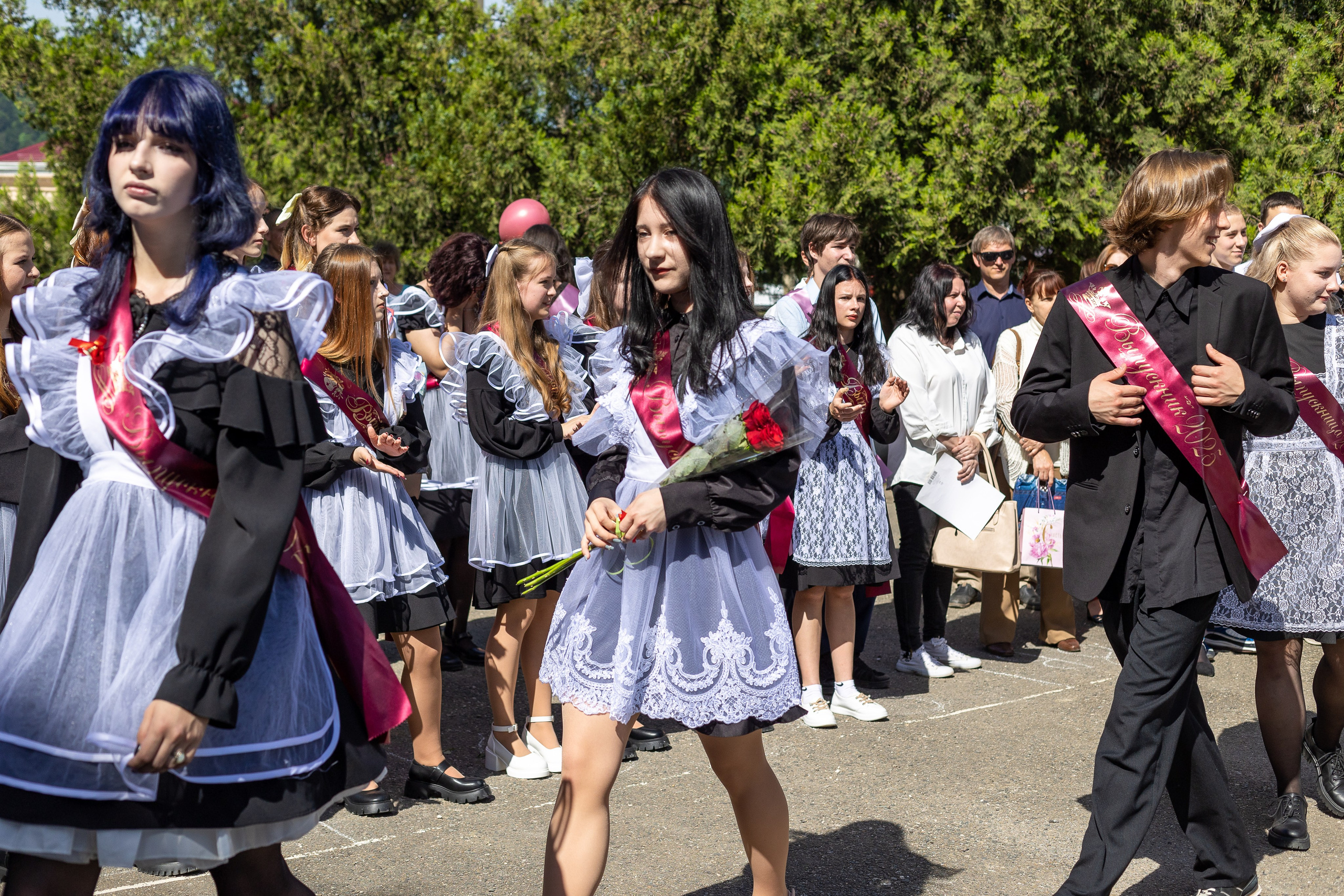 Последний звонок. Выпускные альбомы Майкоп, Краснодар Елена Золотарева