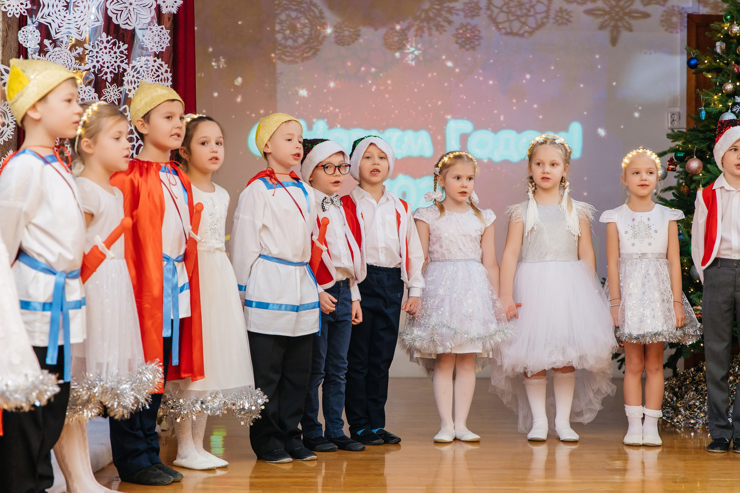 Детский сад № 93 — Утренник (20.12.2024). Свадебный и семейный фотограф Крамар Наталья