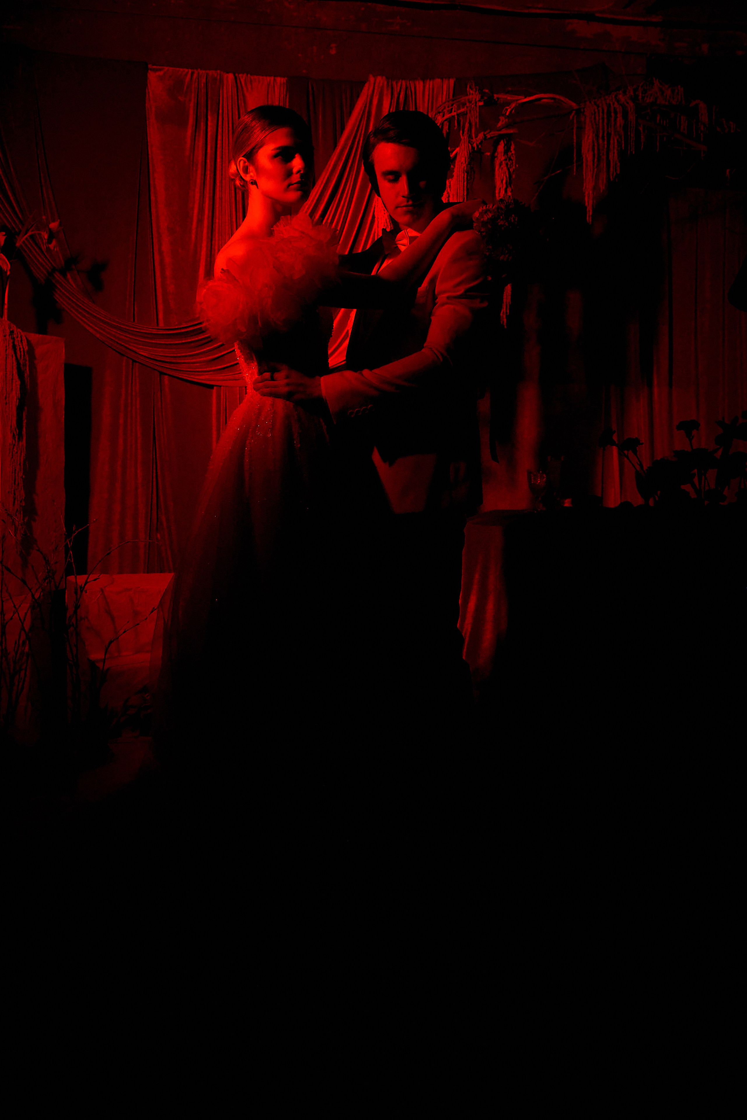 Red. Свадебный фотограф в Красноярске Владимир Ятмасов