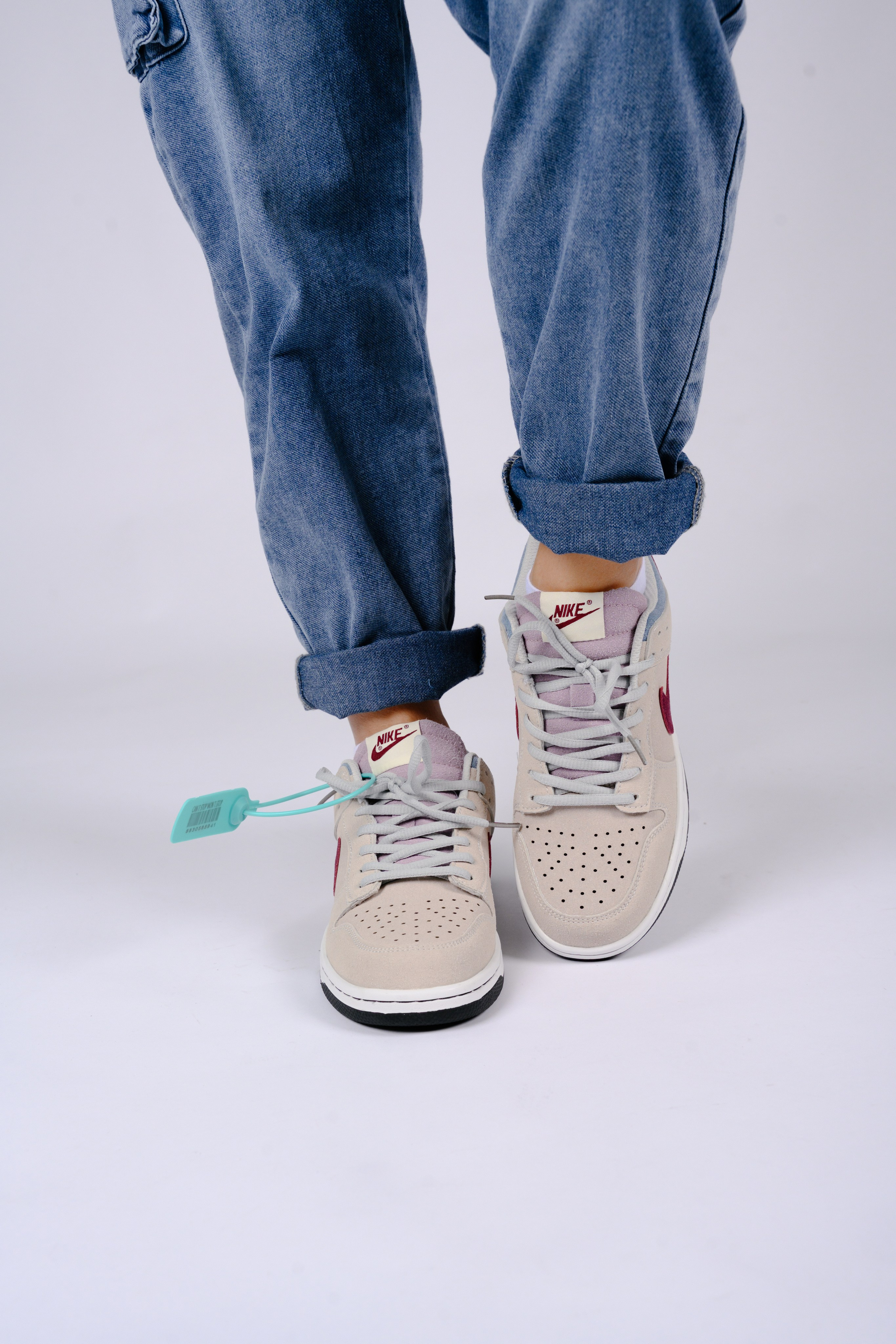 Кроссовки для wb. Фотограф в Красноярске