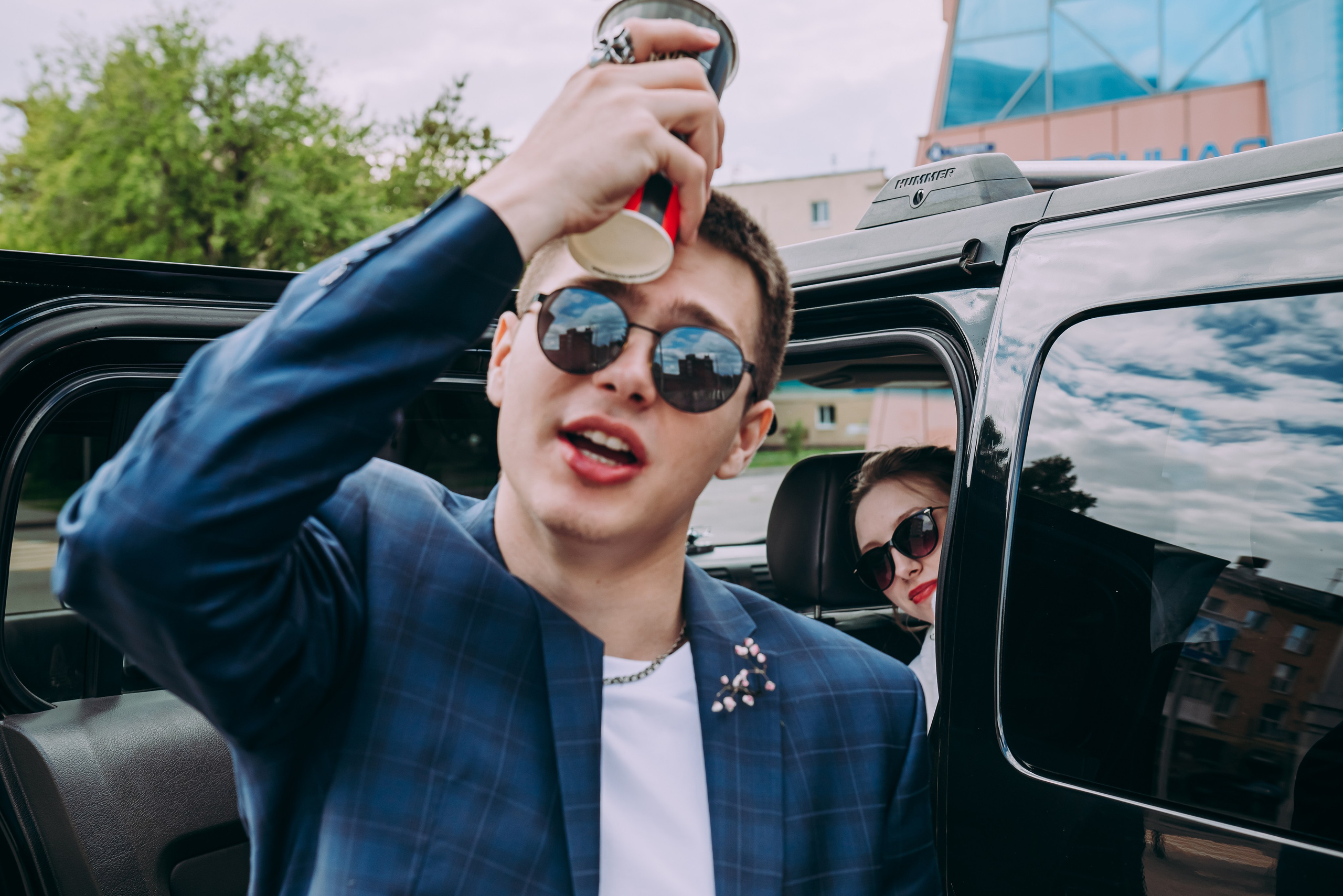 Свадебная фотосессия в музыкальном театре в г. Кемерово