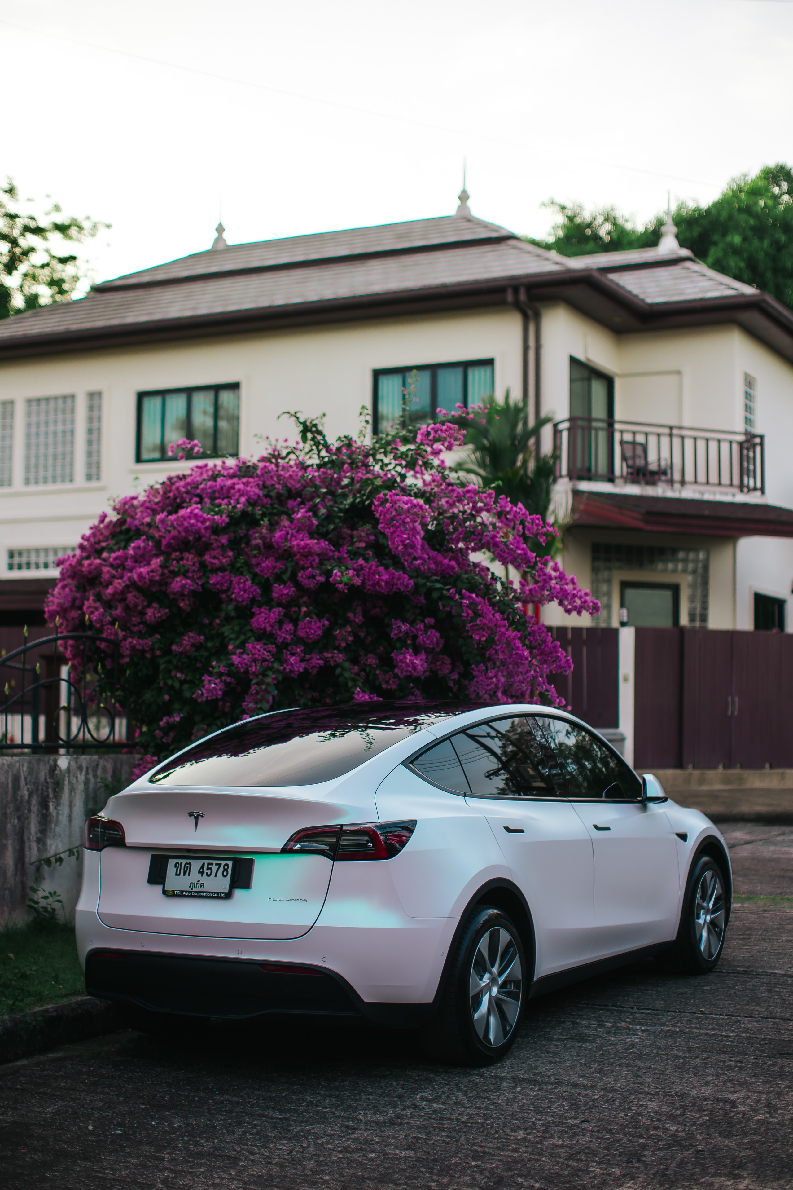 Tesla Model 3 Pearl. Фотограф в на Пхукете Сергей Войлоков