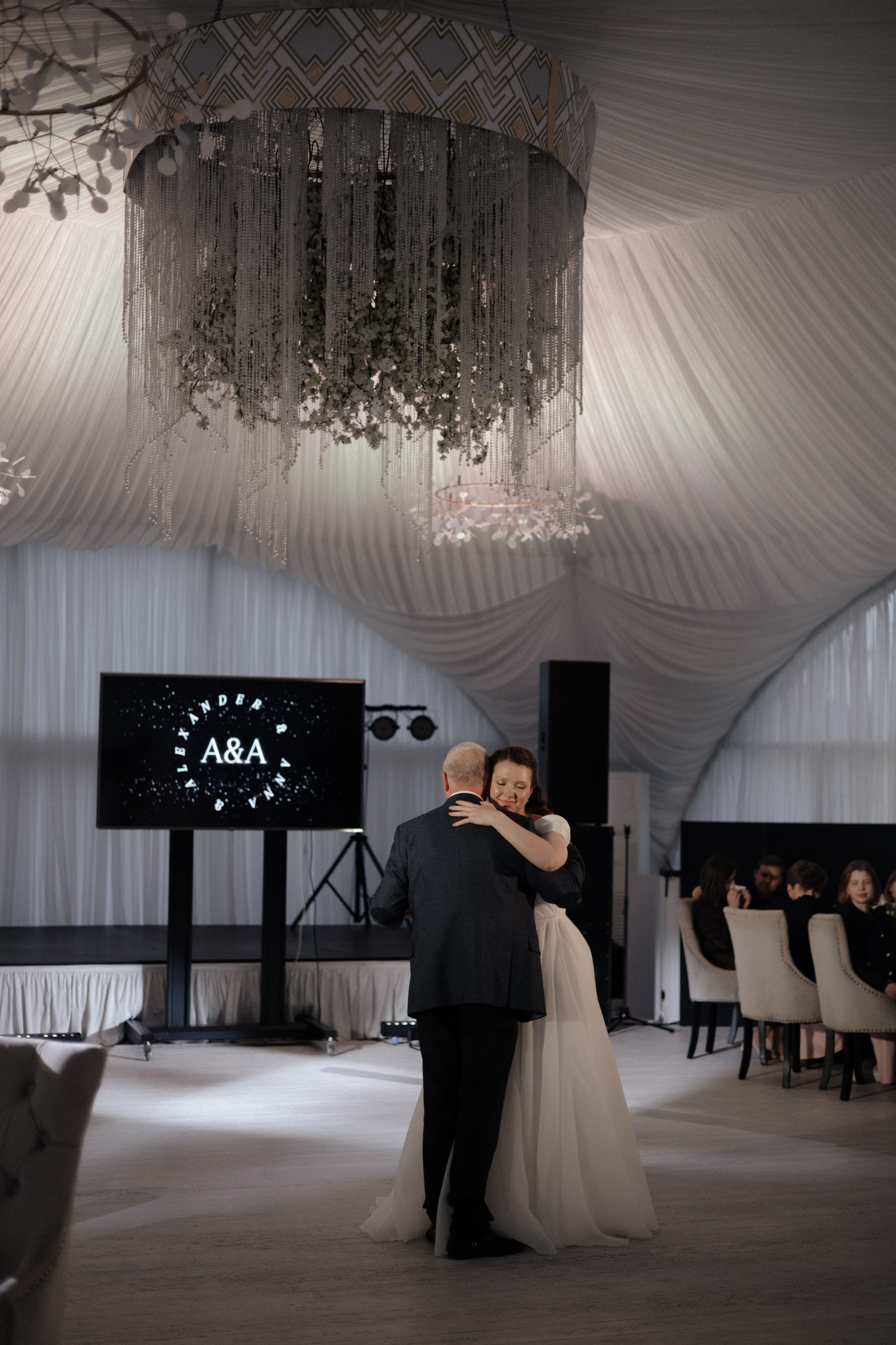 Аня и Саша. Свадьба в Юдино парк. Свадебный и портретный фотограф в Москве Анастасия Масюк