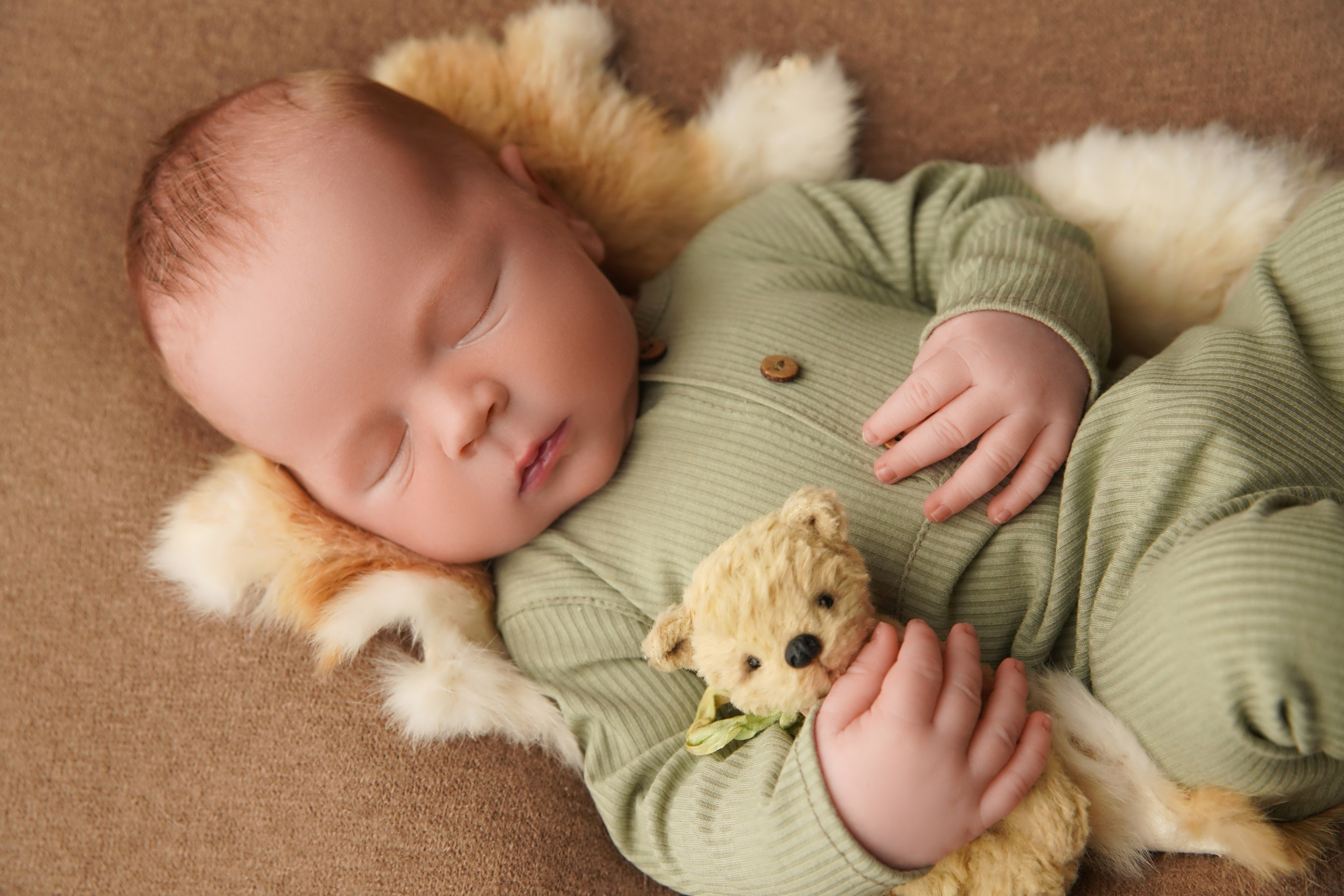 Мальчики. Фотограф новорожденных. Семейный и детский фотограф в городе Сургуте
