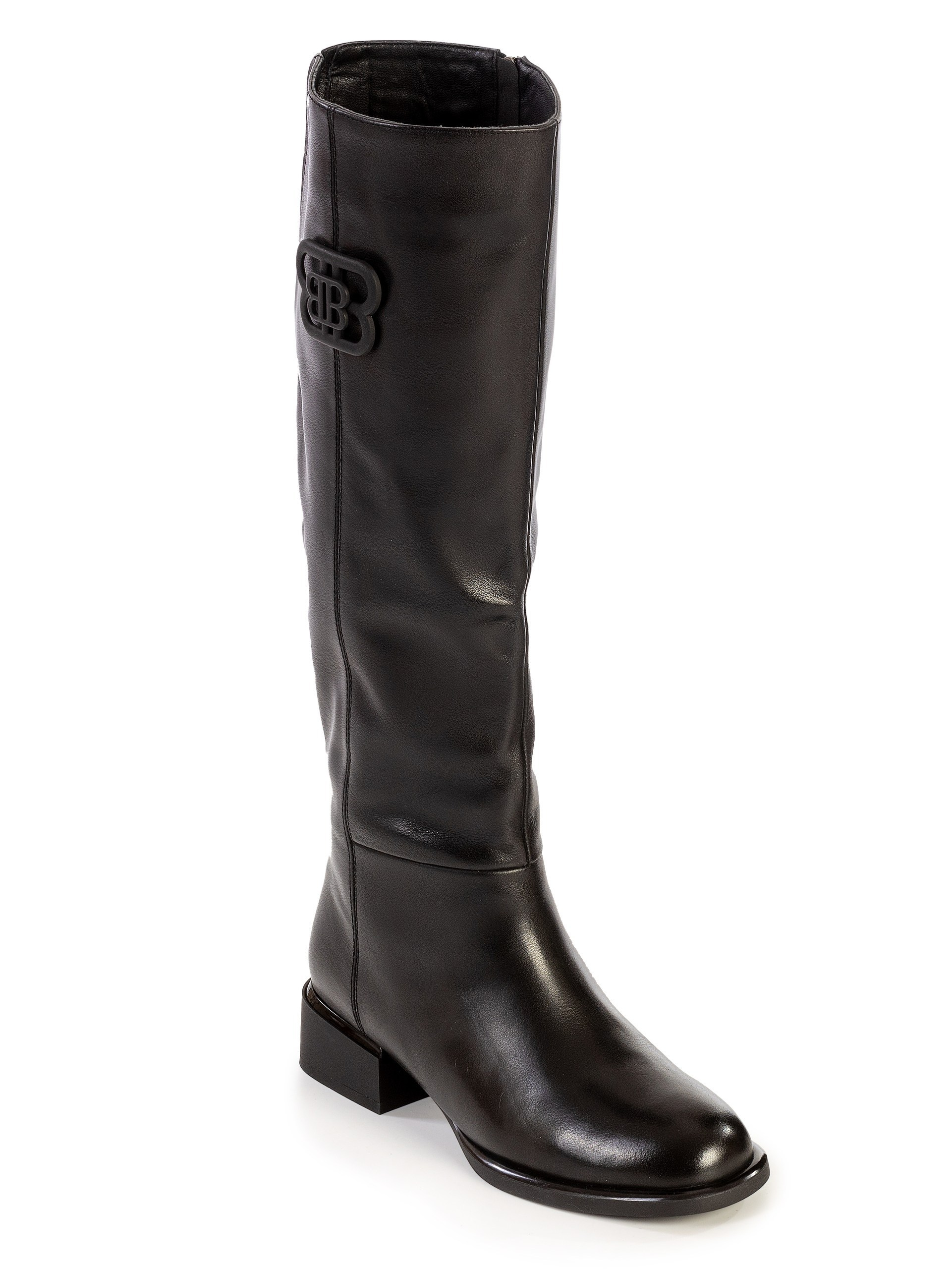 Зимняя обувь фотосъемка для маркетплейса. Фотограф в Туле Крупский АнДРей. Фотостудия «КАДР71» в Туле