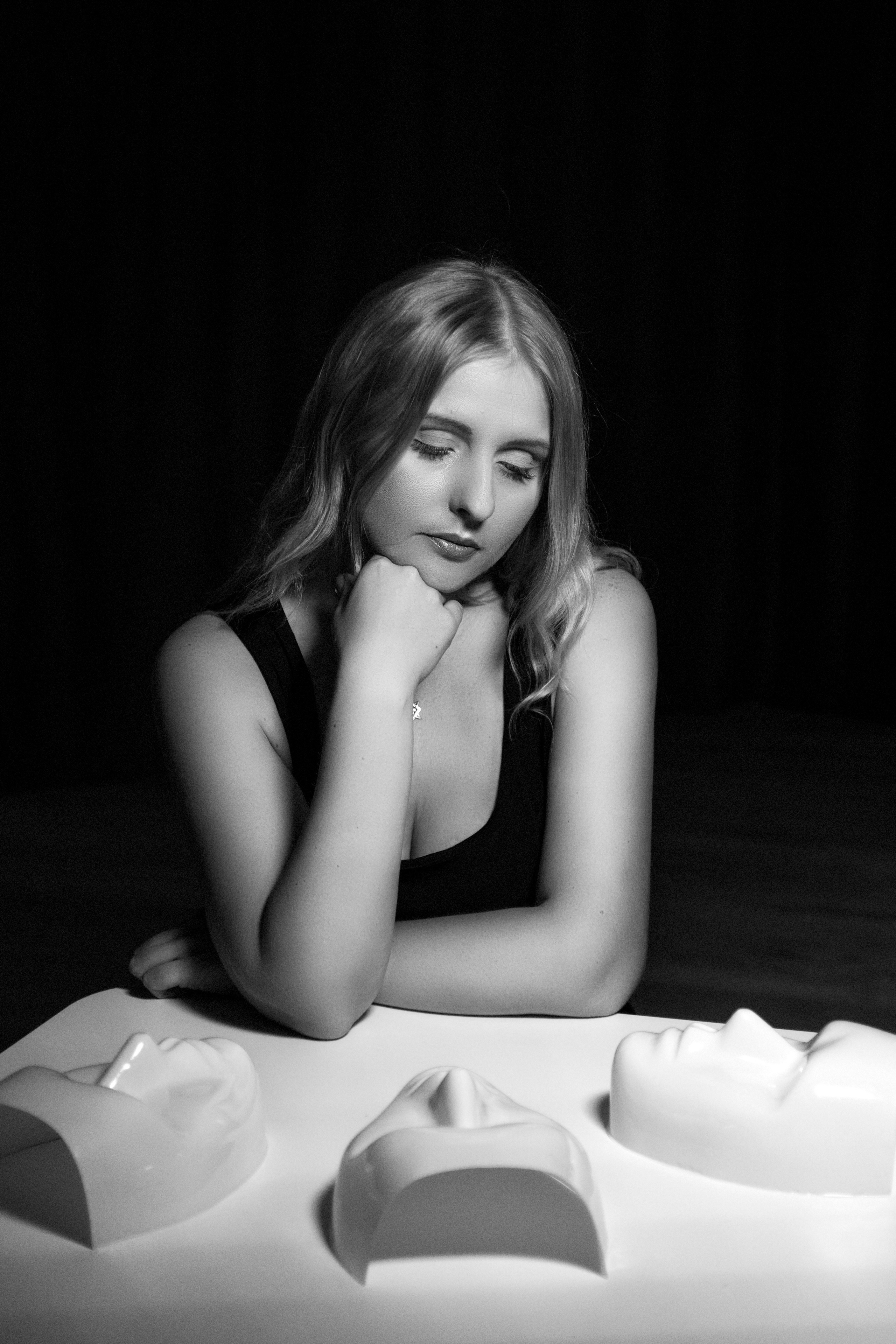 Фотосъемка для контента специалисту массажа лица и естественному омоложению. Фотограф Наталья Жильцова