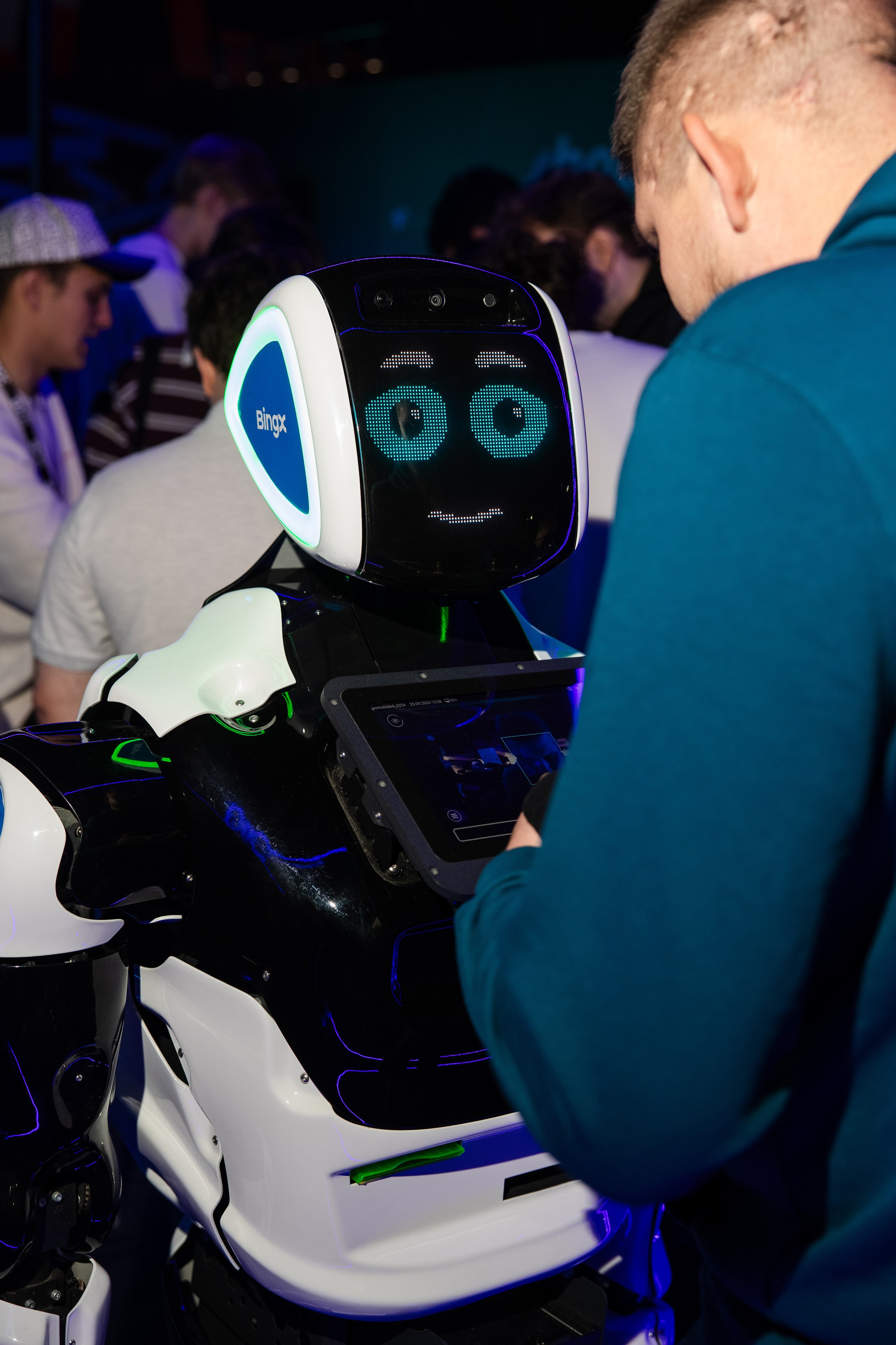 Crypto Summit (1). Свадебный репортажный фотограф в Москве