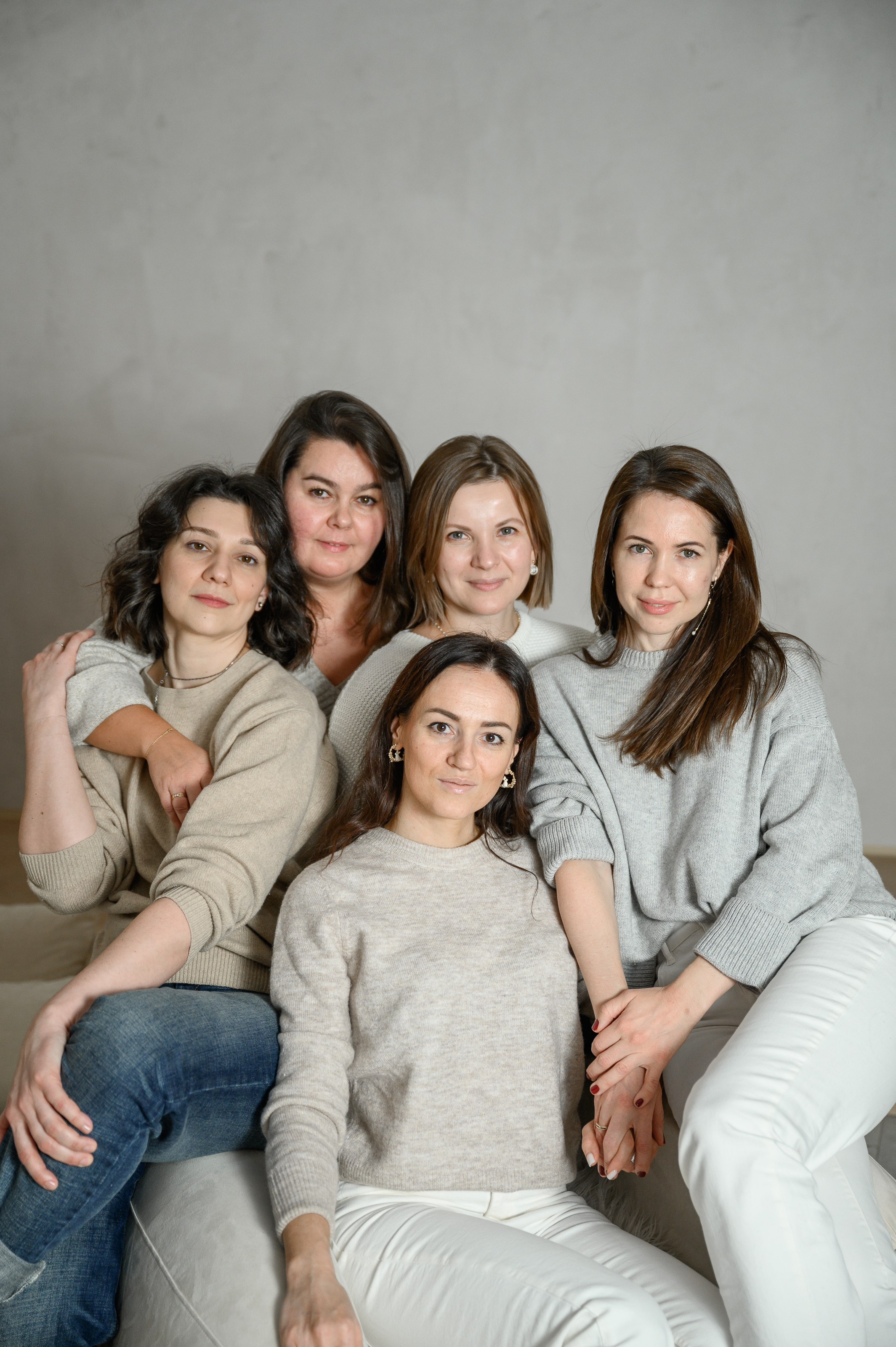 Новогодняя фотосессия с подругами в фотостудии Мимика, зал Фуджи. Semerlina.ru