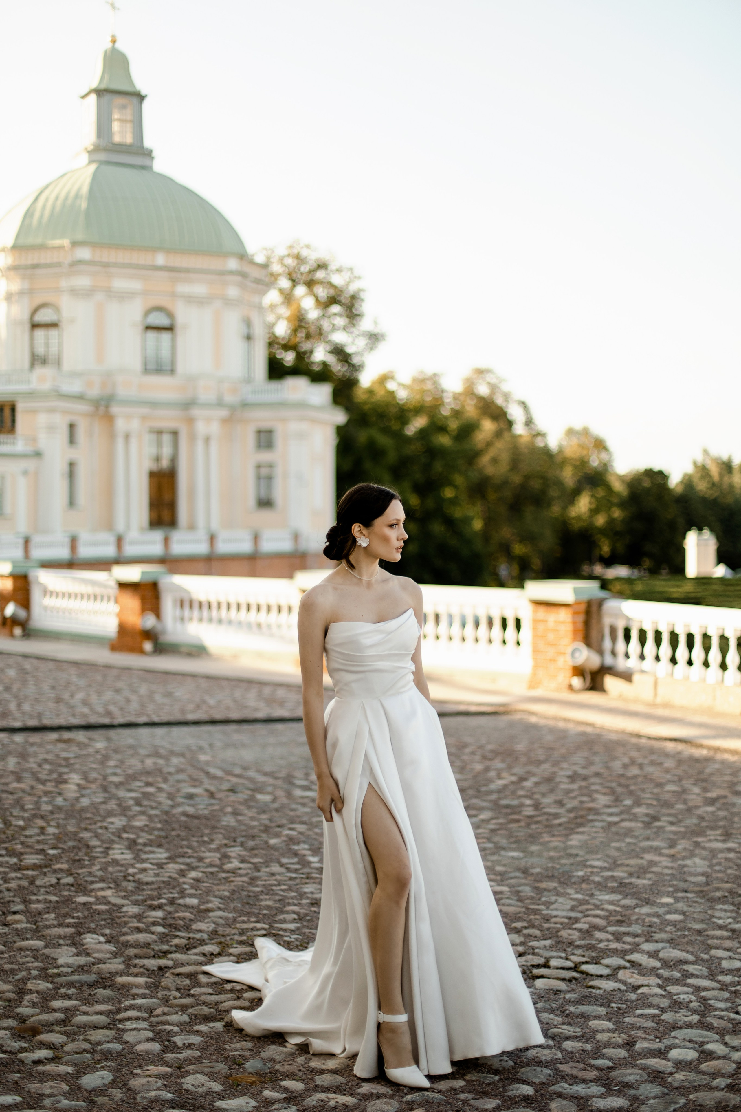 Свадебная прогулка в Ораниенбауме. Свадебный и портретный фотограф в Миассе Филиппенко Дарья