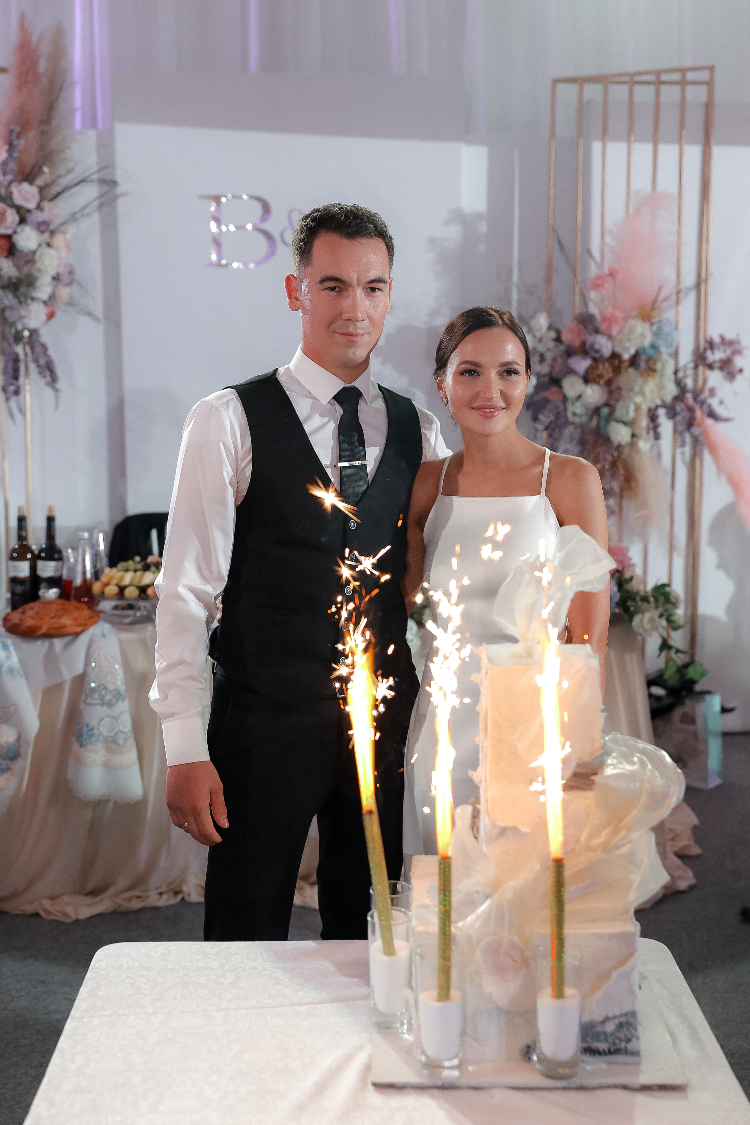 Виктор и Виктория. Свадебный и репортажный фотограф в г. Чебоксары