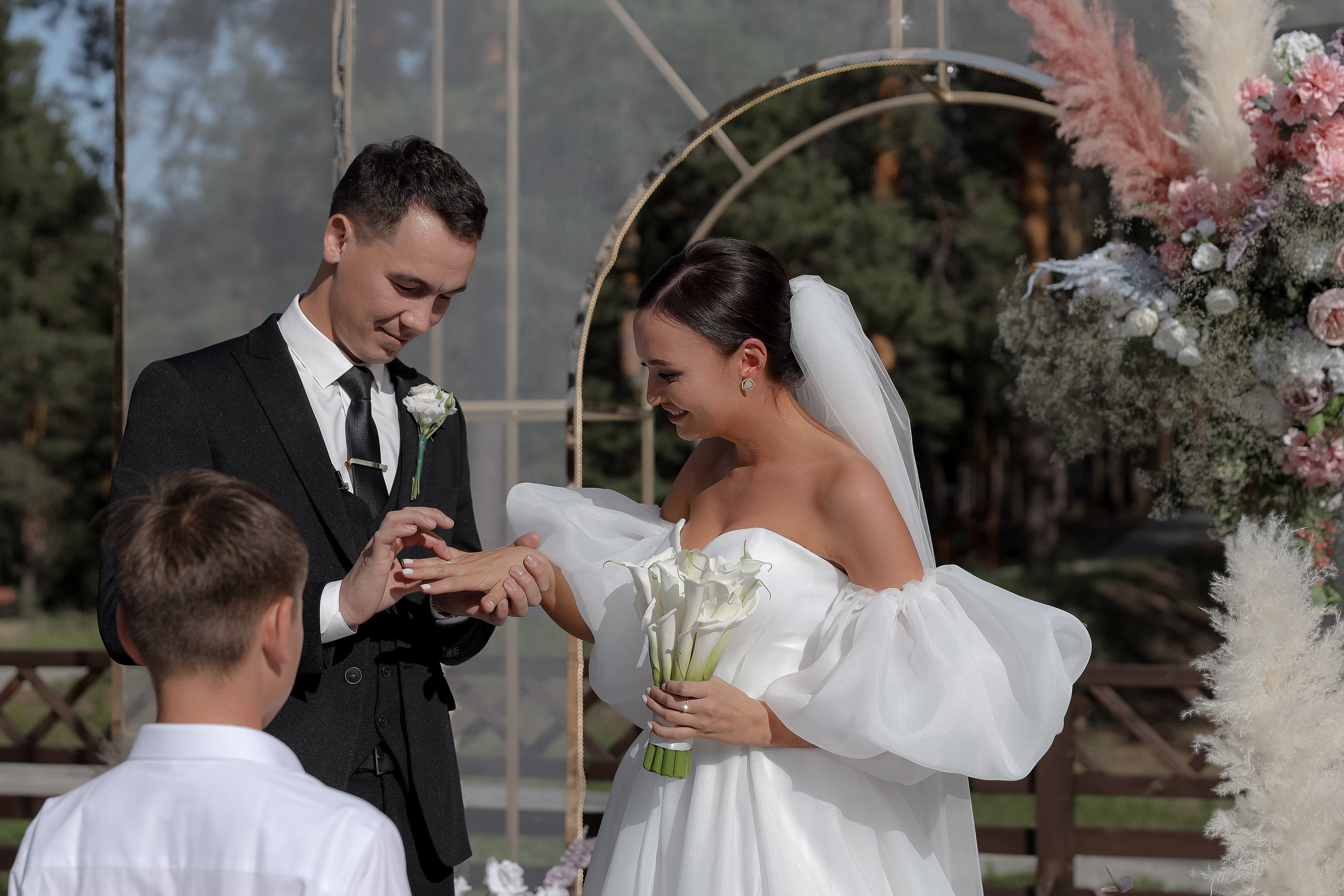 Виктор и Виктория. Свадебный и репортажный фотограф в г. Чебоксары