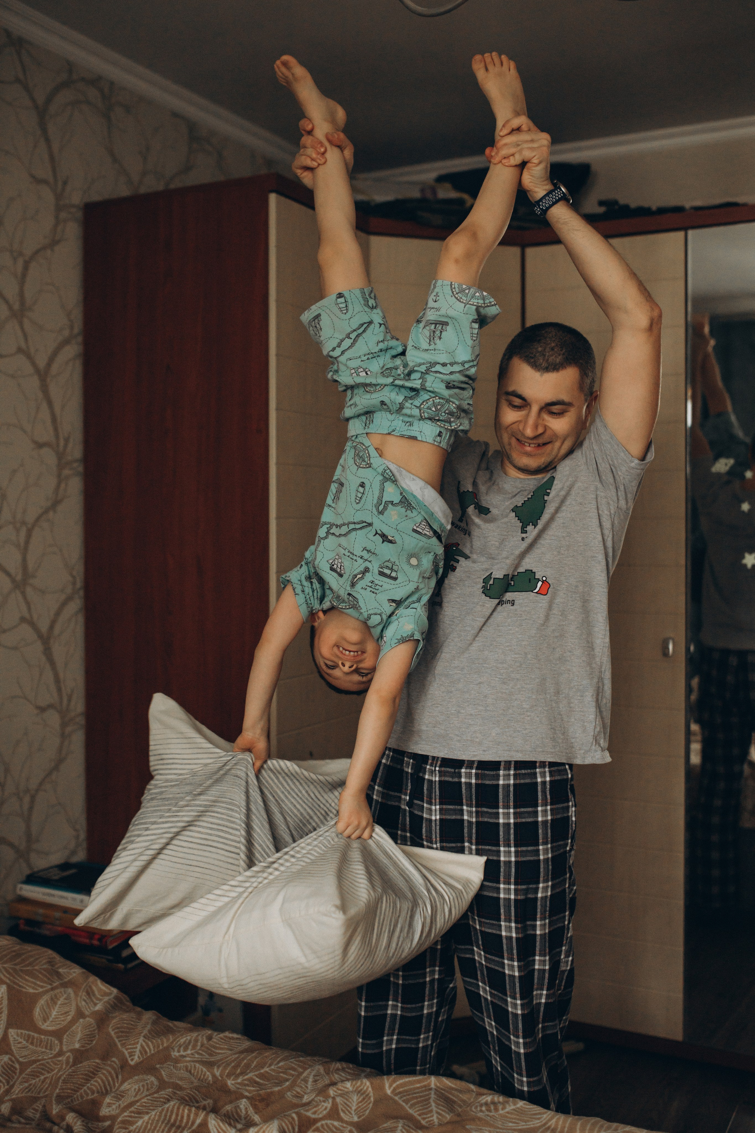 Таня, Паша, Миша. Фотограф Людмила Оюн