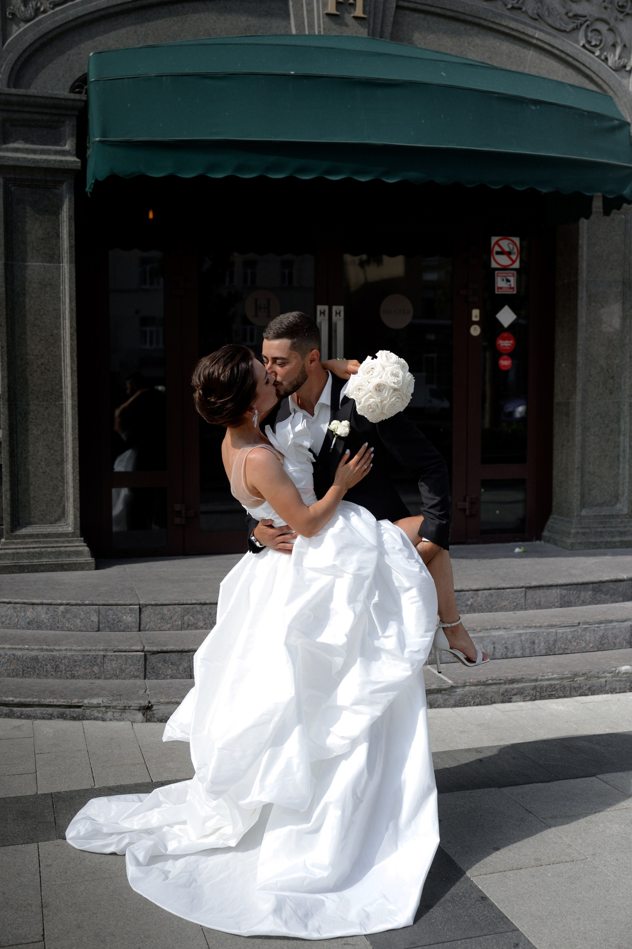 23.08.2024. RETOUCH-HOUSE