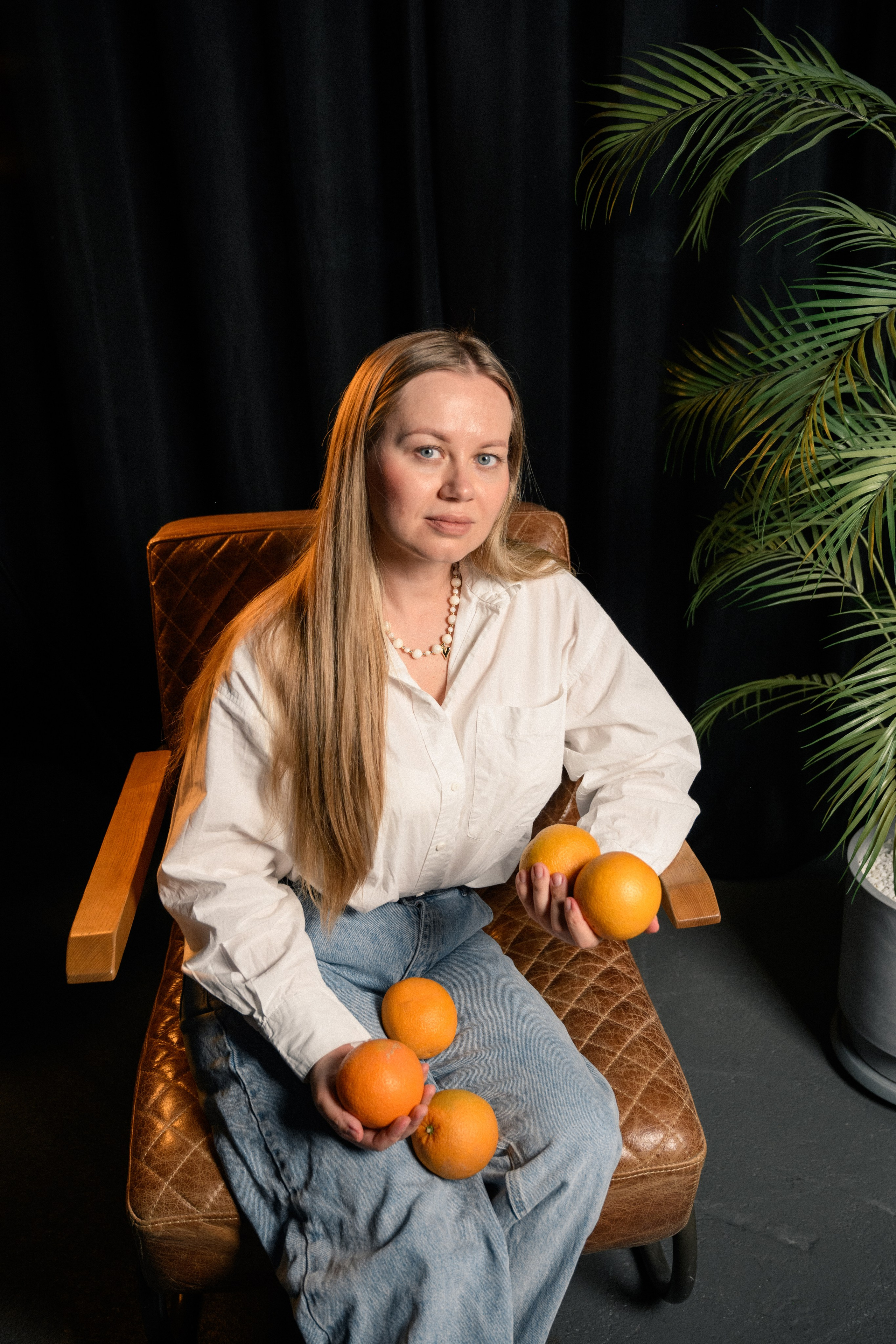 Игра с апельсинами. Фотограф в Ростове-на-Дону Оксана Филатьева