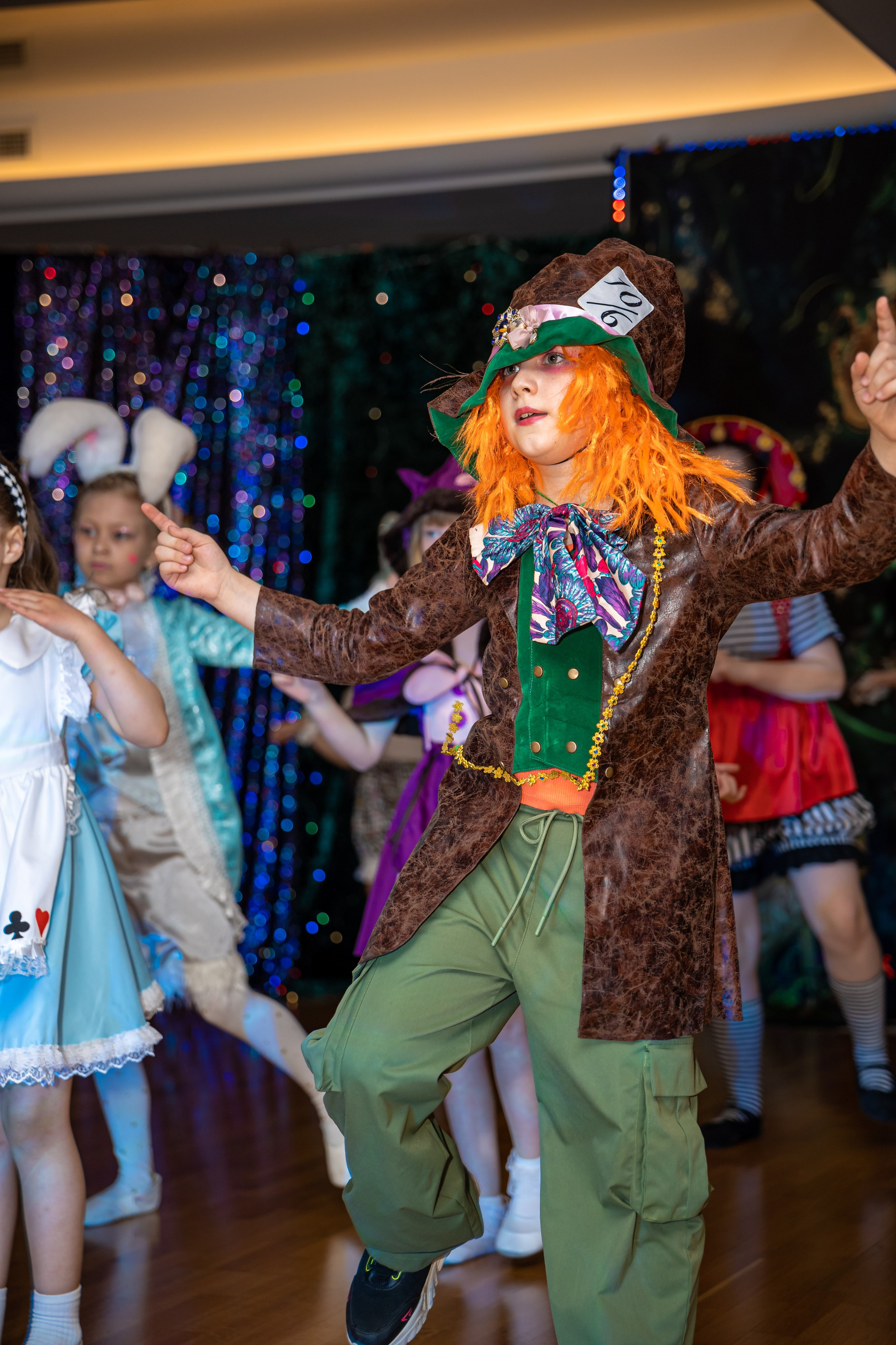 Фотосъемка детского выступления «Алиса в стране чудес». Ирина Носова - семейный и детский фотограф
