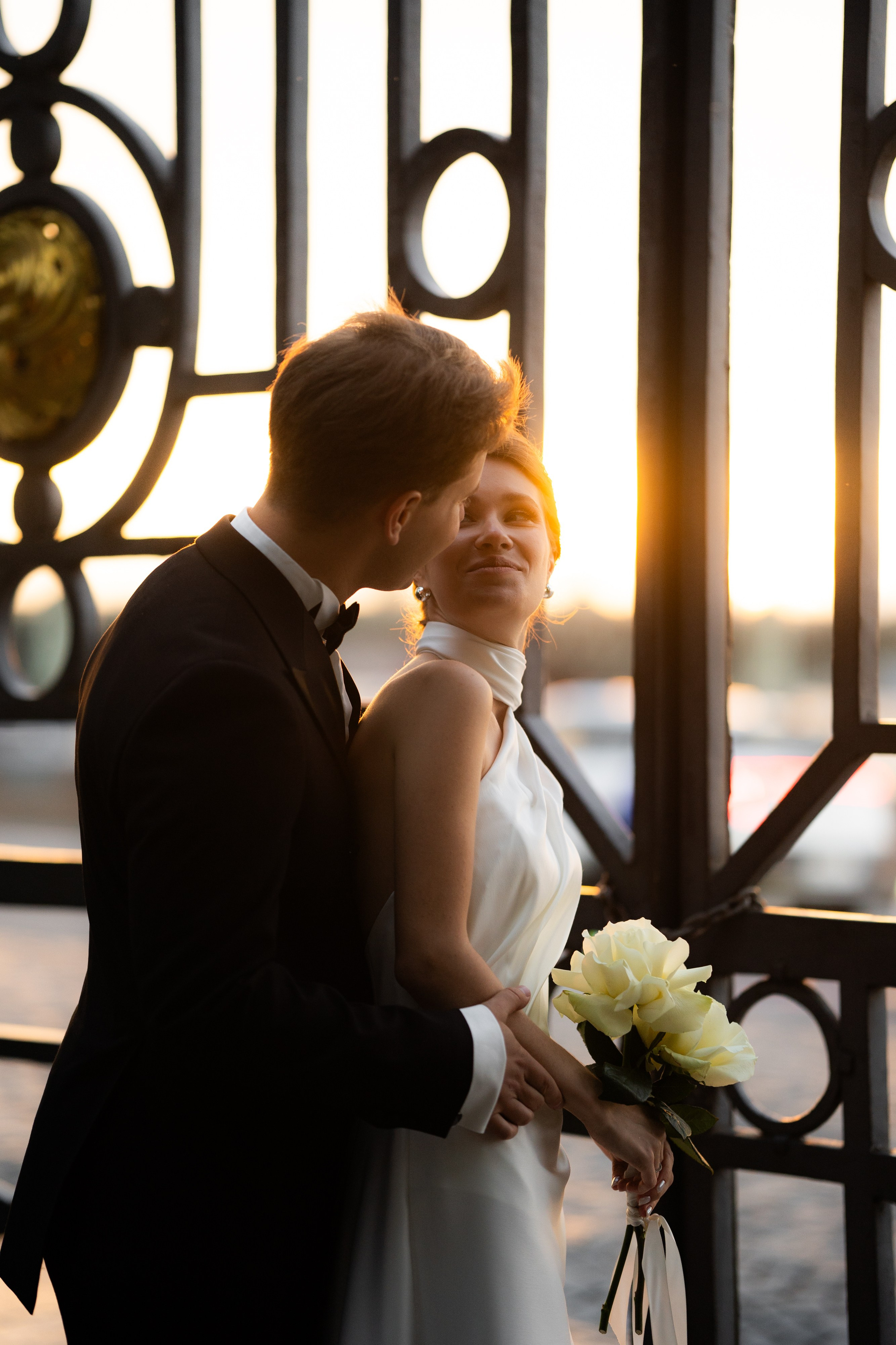 Свадебная съемка на закате. Свадебный фотограф Александр Невский в Санкт-Петербурге