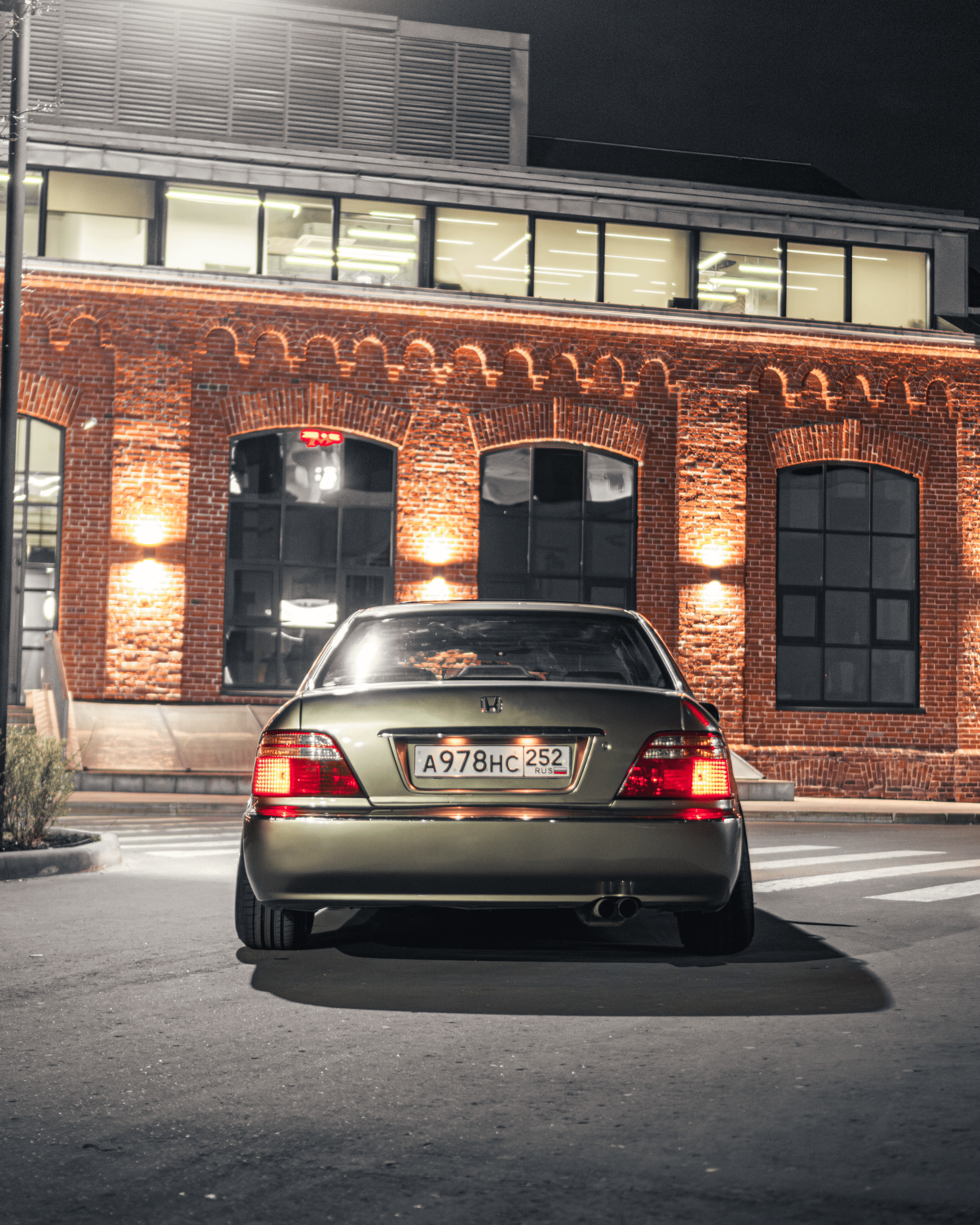 Honda Legend: gothic vibes