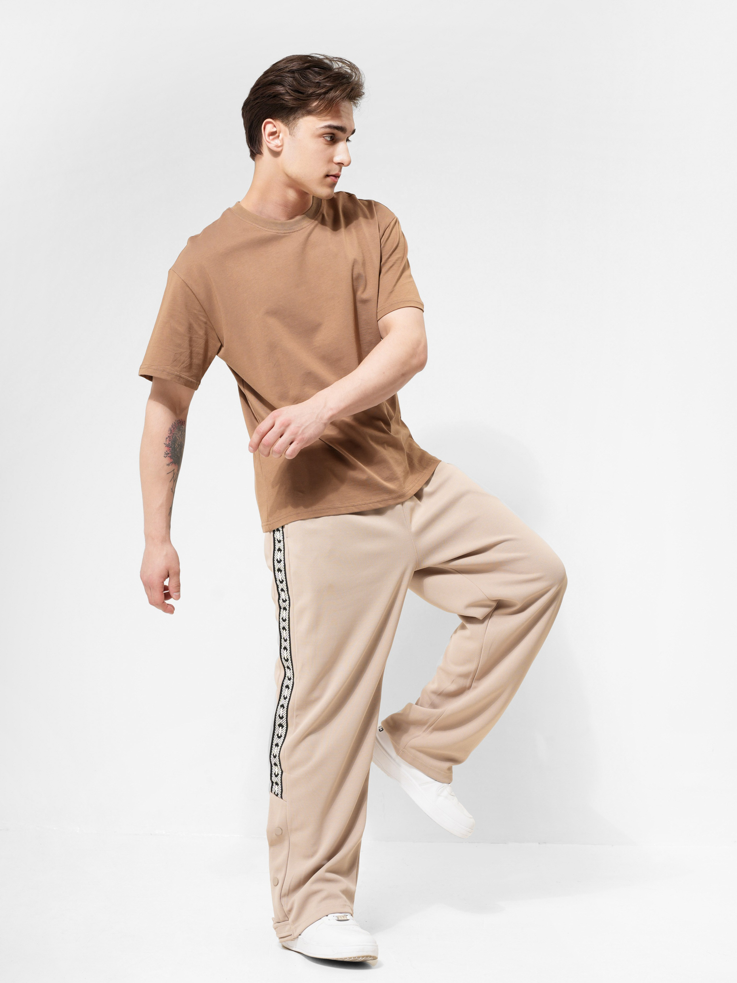 Олег. ТМ Продакшн — Съемка для маркетплейсов в Москве