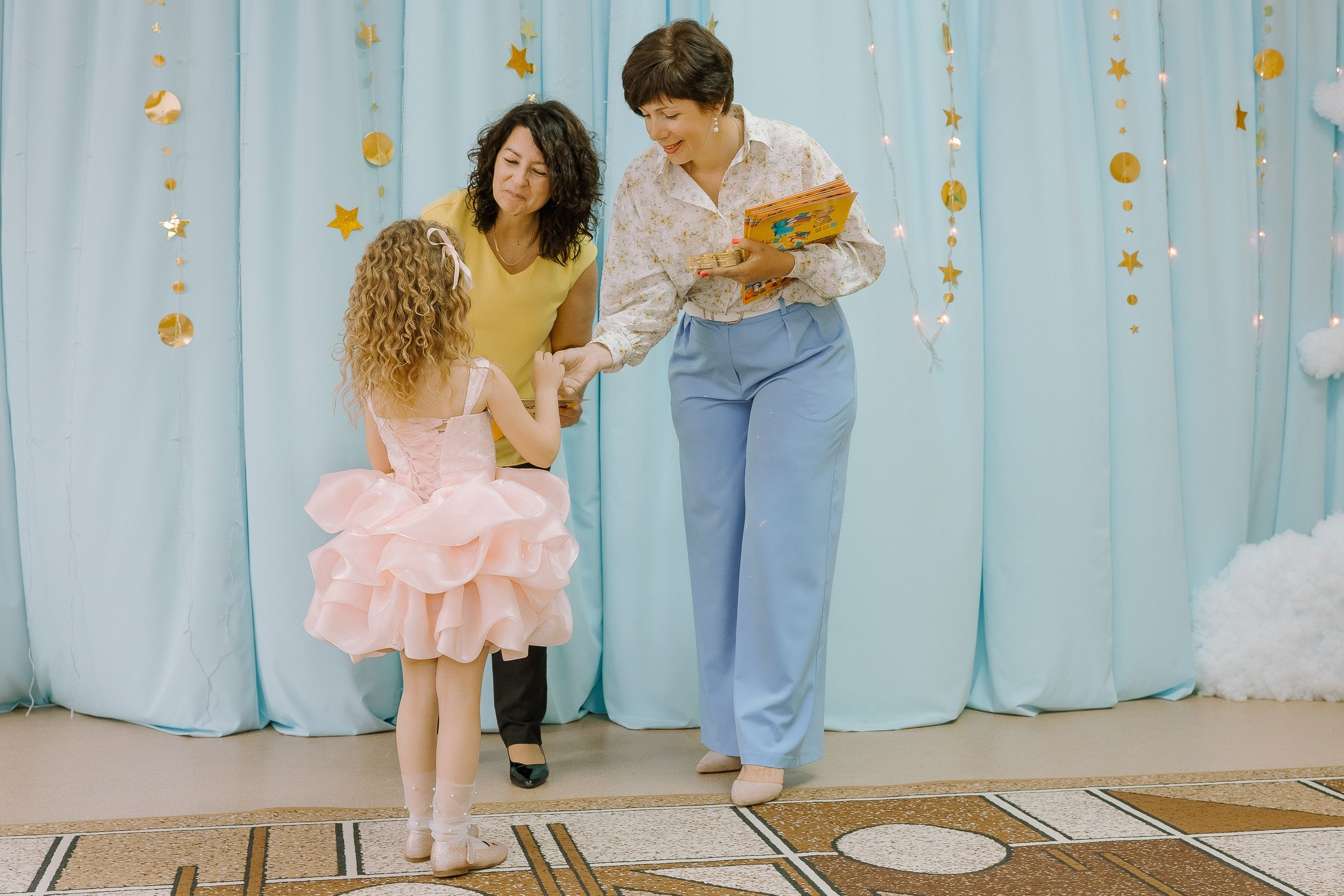 Выпускной в ДС -29. Выпускные альбомы Натальи Бутко: Новороссийск, Анапа, Геленджик