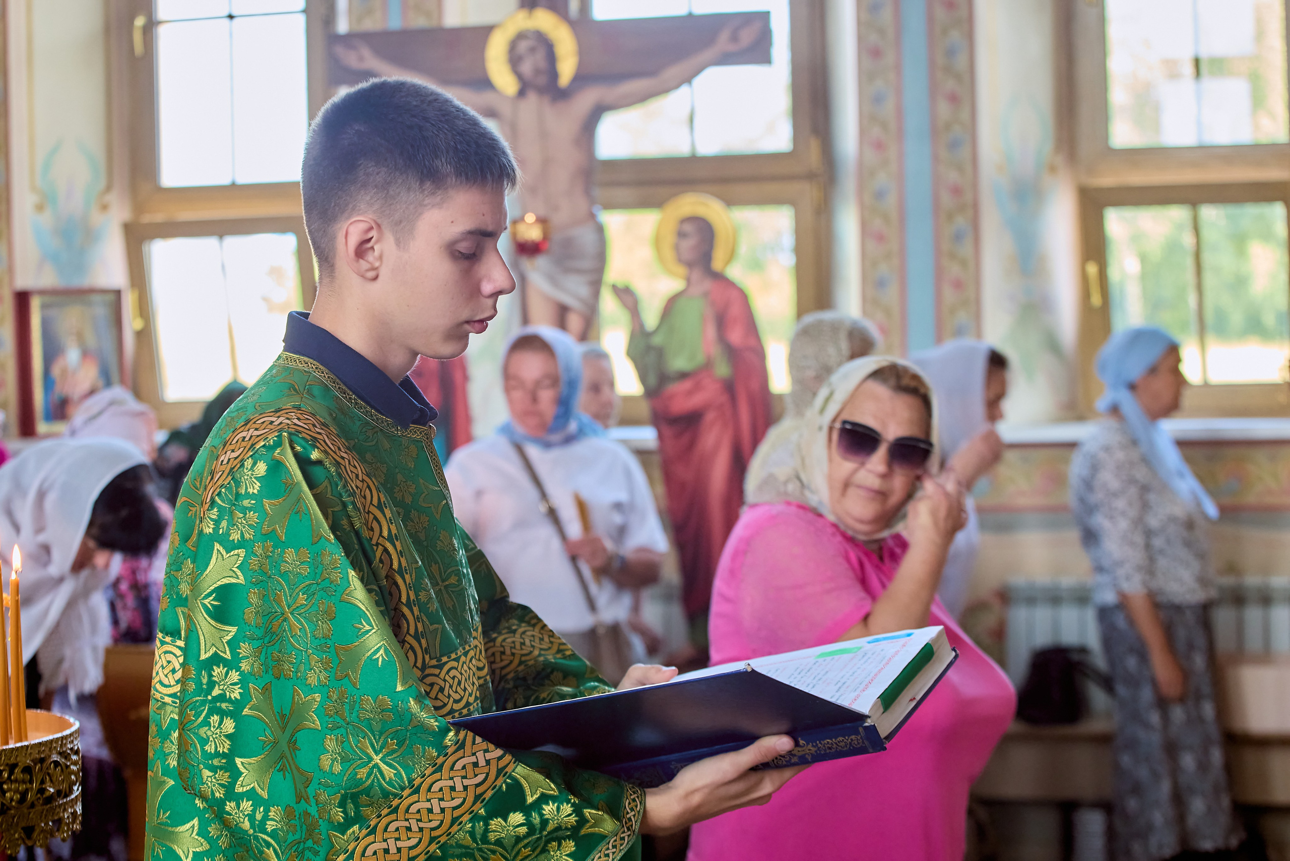 Чтение Апостола на празднование в день Обретения мощей Прп Серафима Саровского в храме в г. Дзержинске