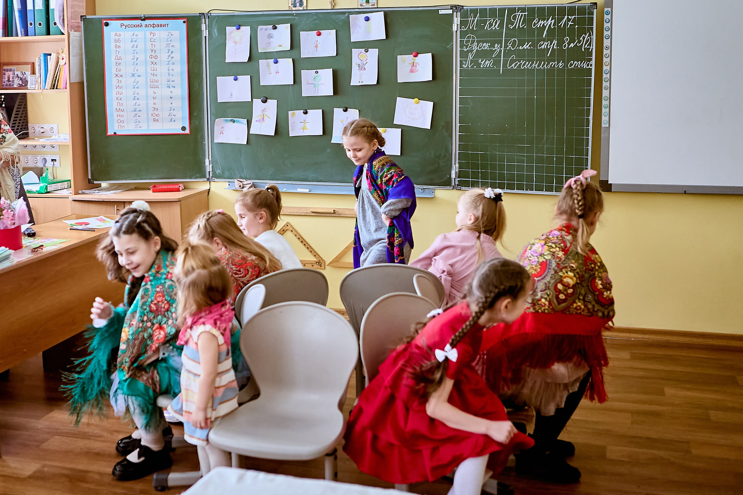 ШИРОКАЯ МАСЛЕНИЦА фотографии с праздника 1 А класса