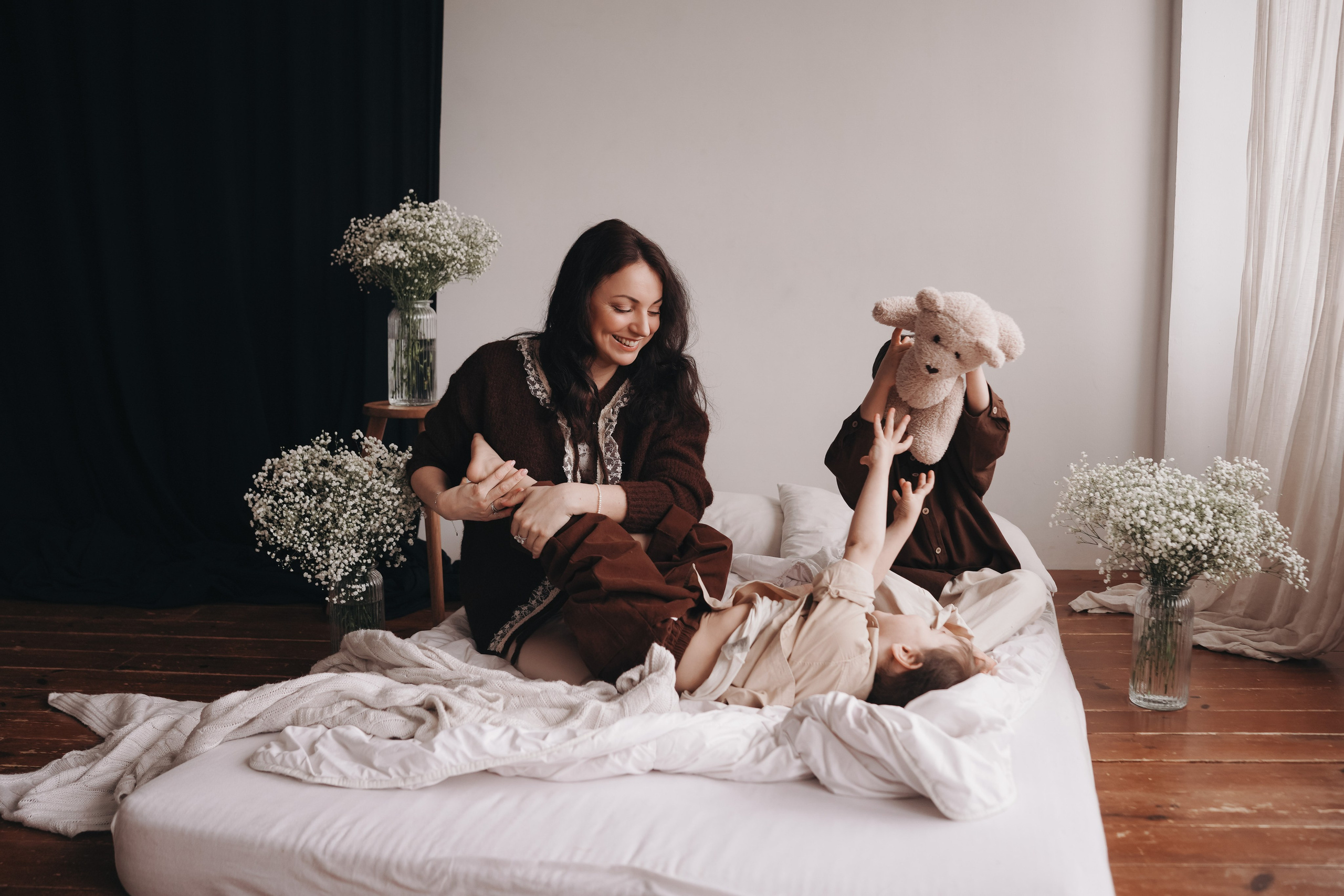 Фотодень Мамы 2026. Фотограф Новорожденных в Москве. Семейные истории в стиле LIFE