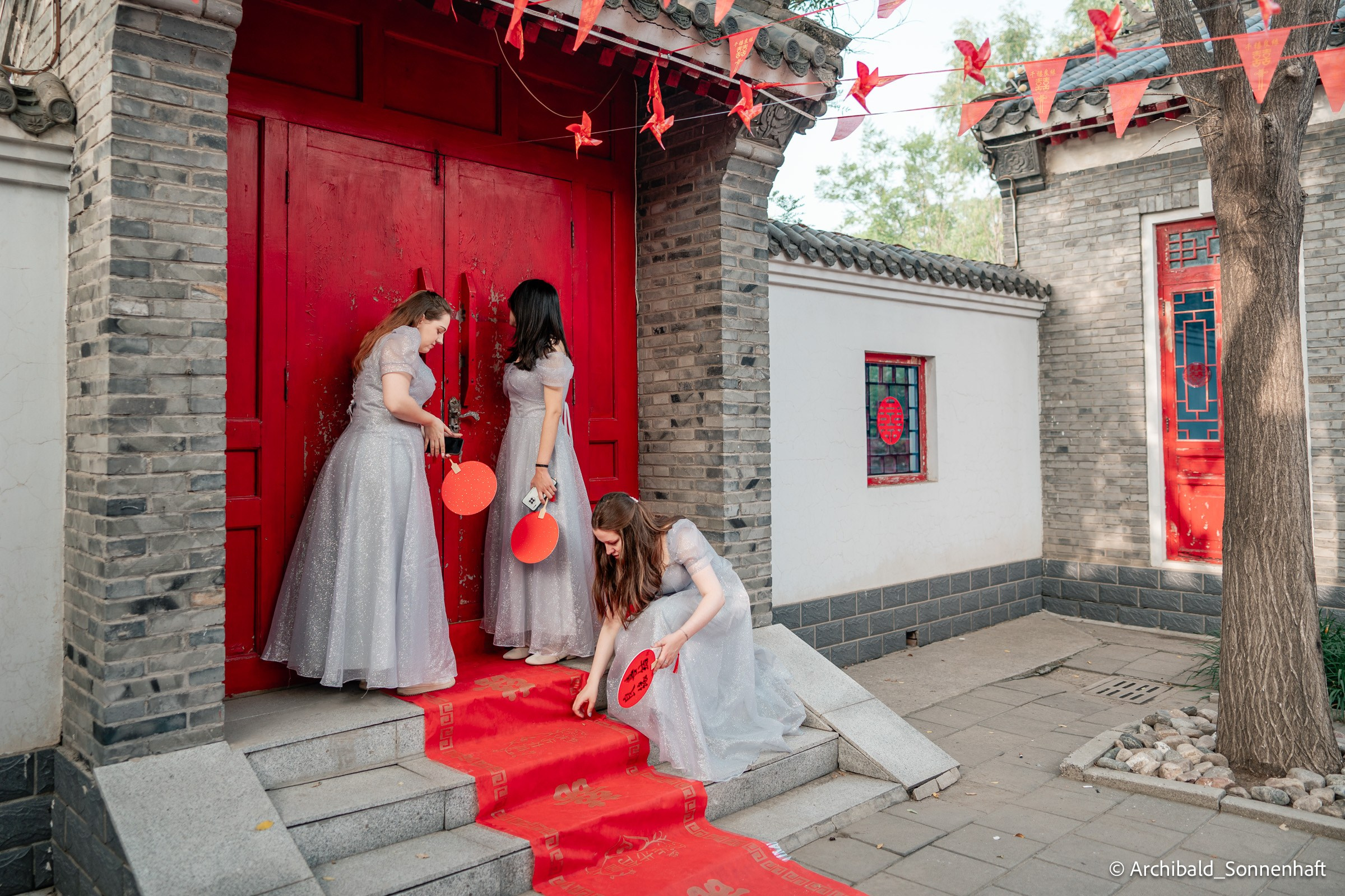 Chinese Wedding in China. Photographer in Guangzhou, China. Archibald Sonnenhaft