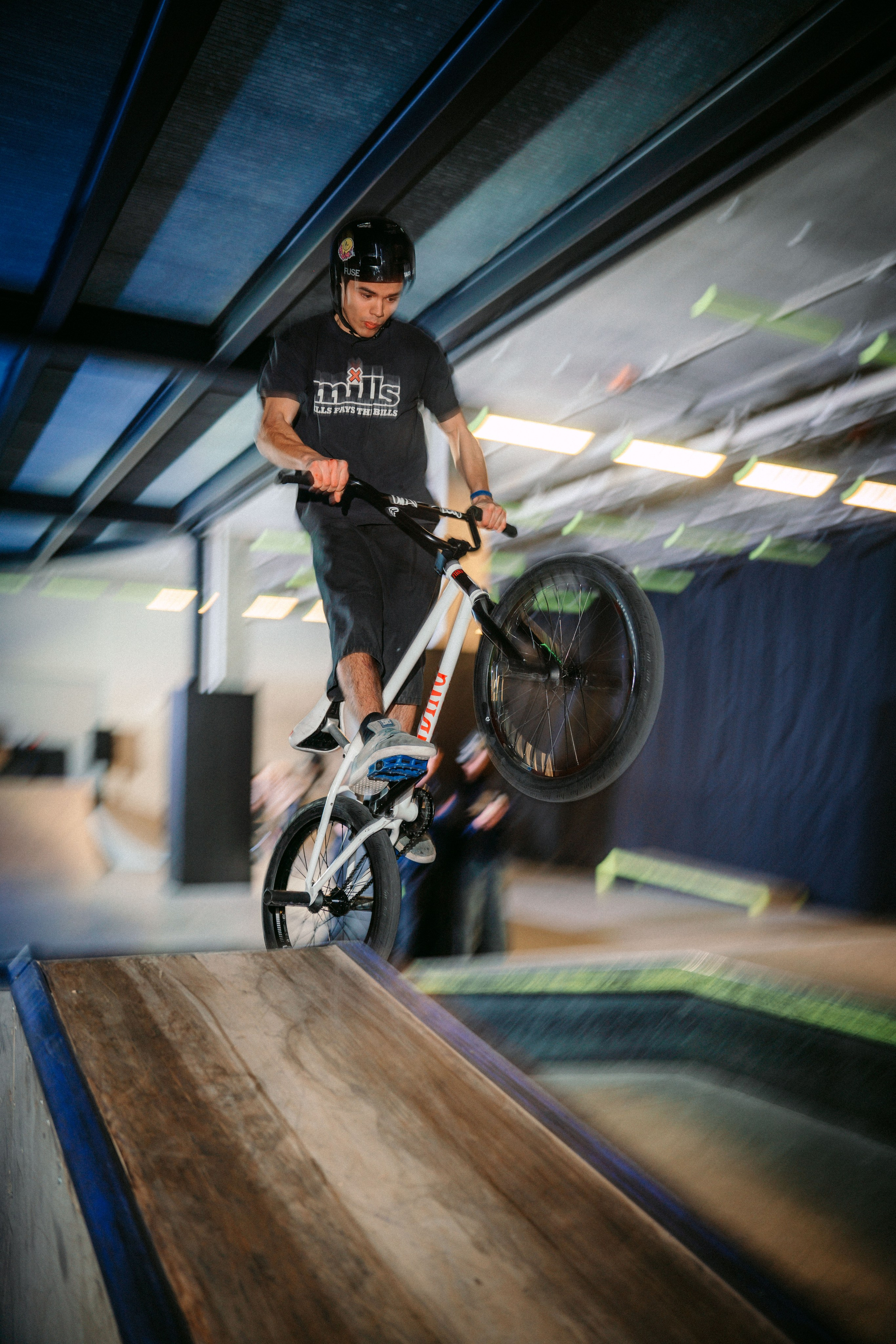 УРАМ. Ночная смена / 2025. Саша Копылов, фотограф в Казани