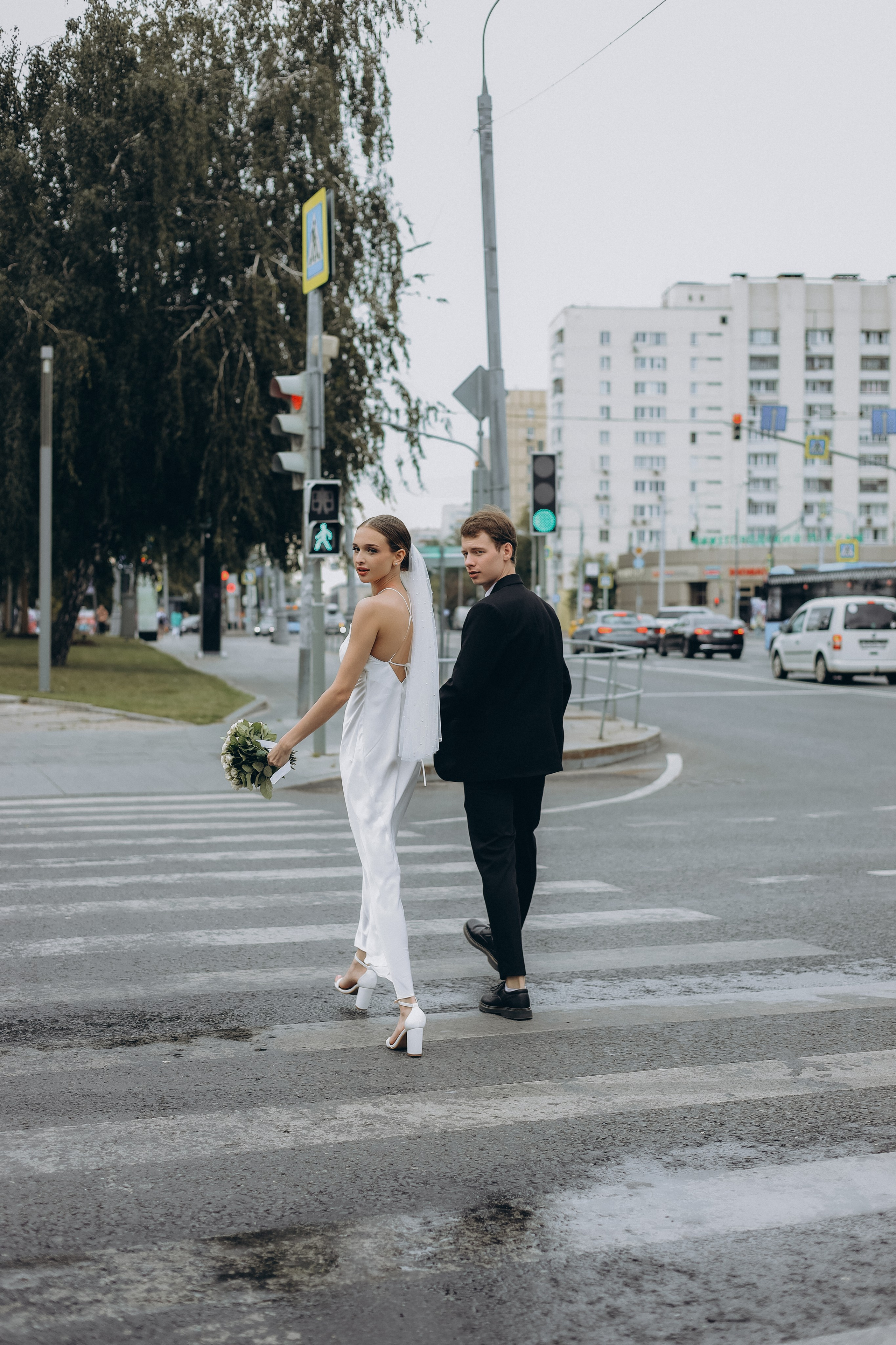 Олеся и Даня. Роспись в Таганском ЗАГСе. Диана Чечель. Свадебный и семейный фотограф в Москве