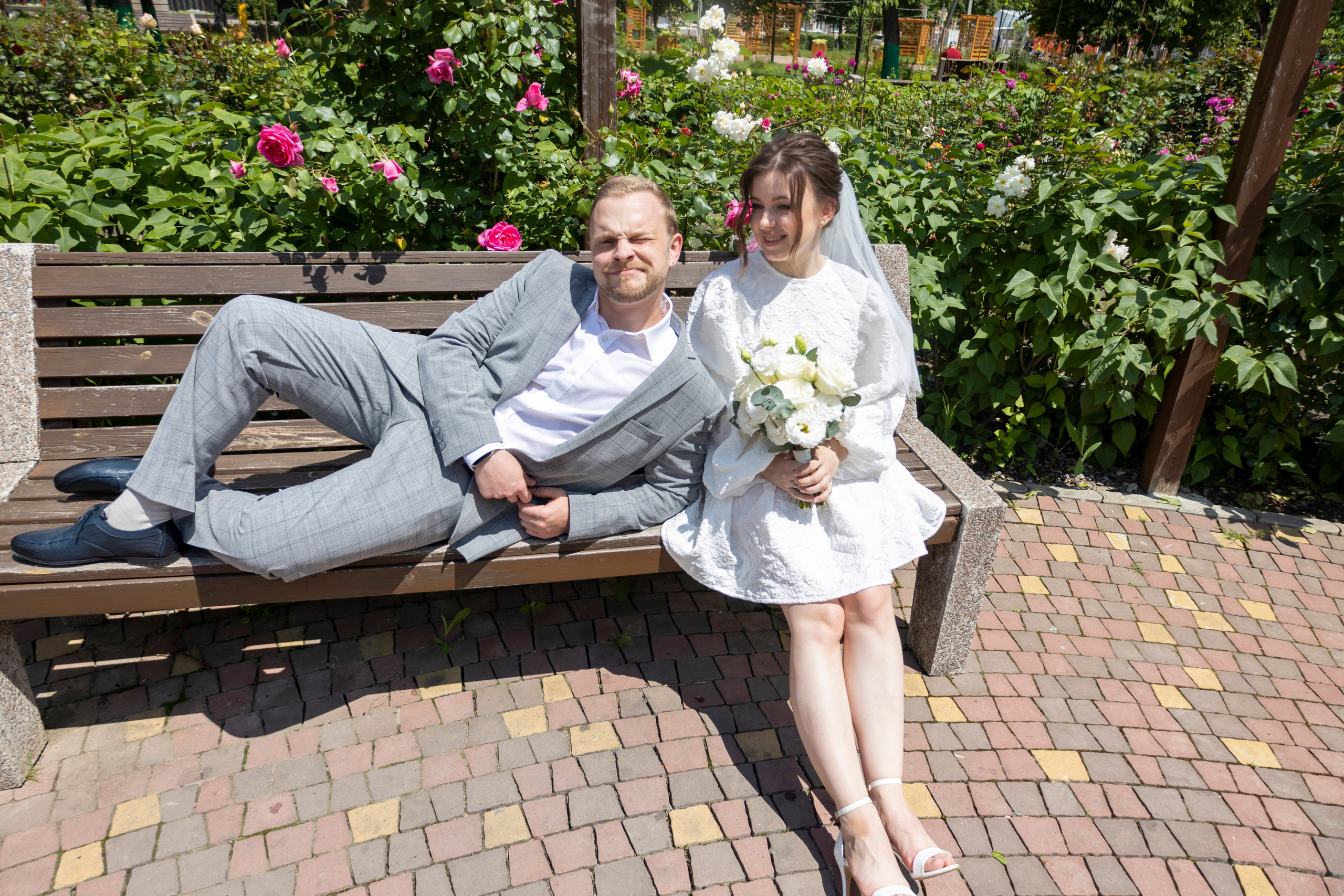 Елизавета и Павел. Свадебные «живые» фото с прогулки. г. Новошахтинск. Свадебный фотограф ростовская область