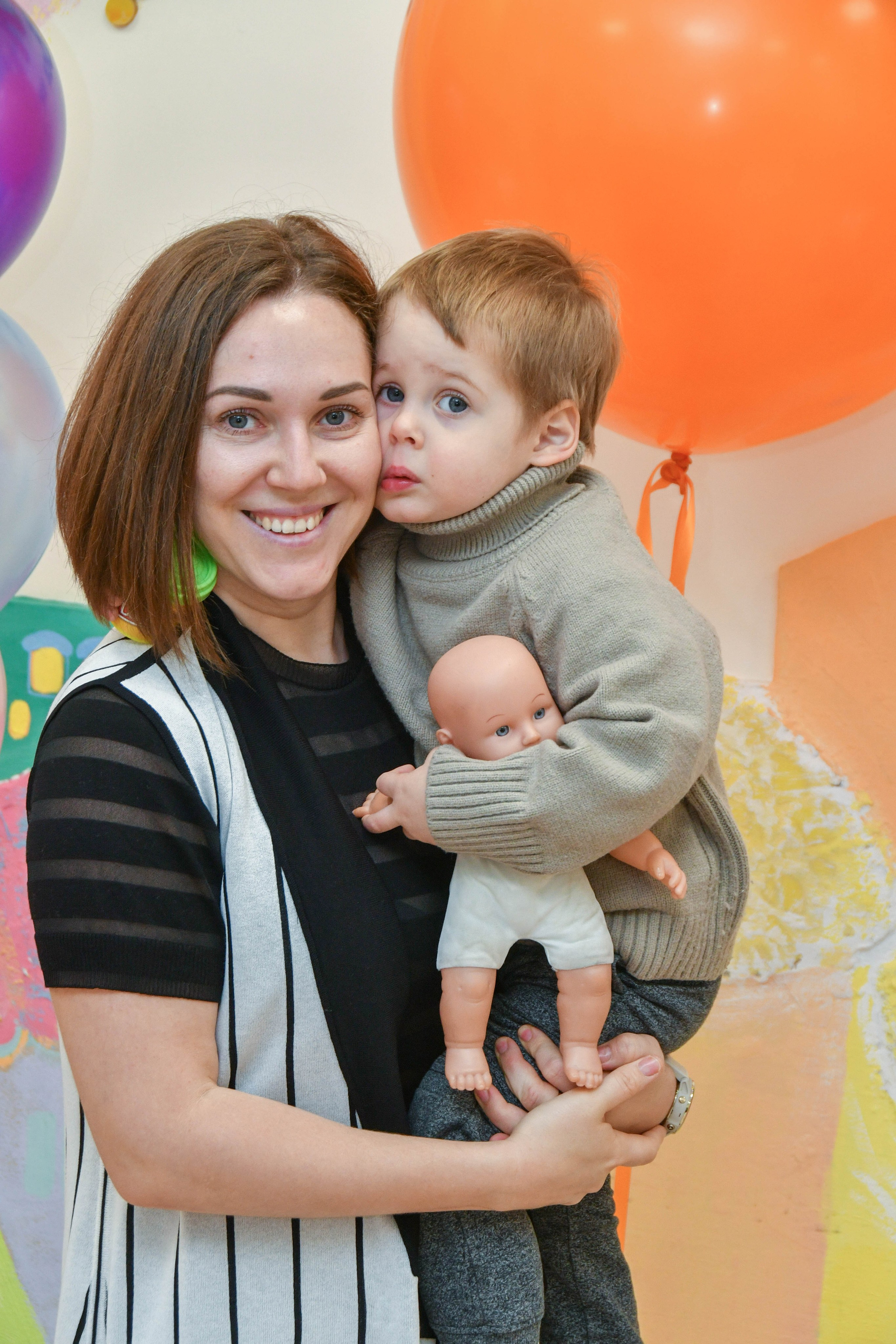 2023 г. День дошкольного работника и прогулка. Репортажный и детский фотограф в Новосибирске