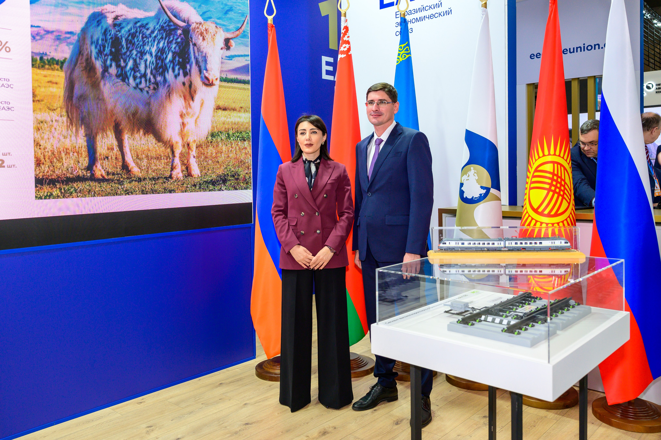 BigindustrialweekBelarus. Фотоуслуги, услуги фотографа, фотографирование важных событий