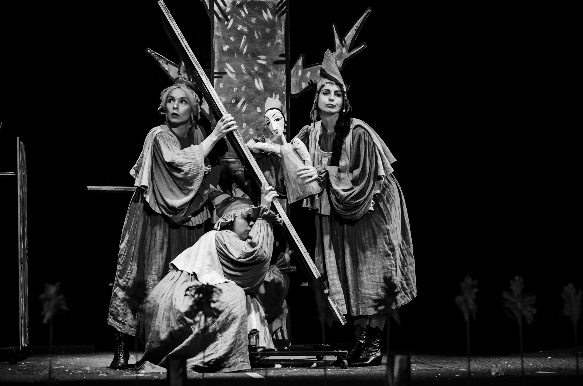 Спектакль «Сказка о мертвой царевне и семи богатырях». Фотограф в Твери Юдина Полина