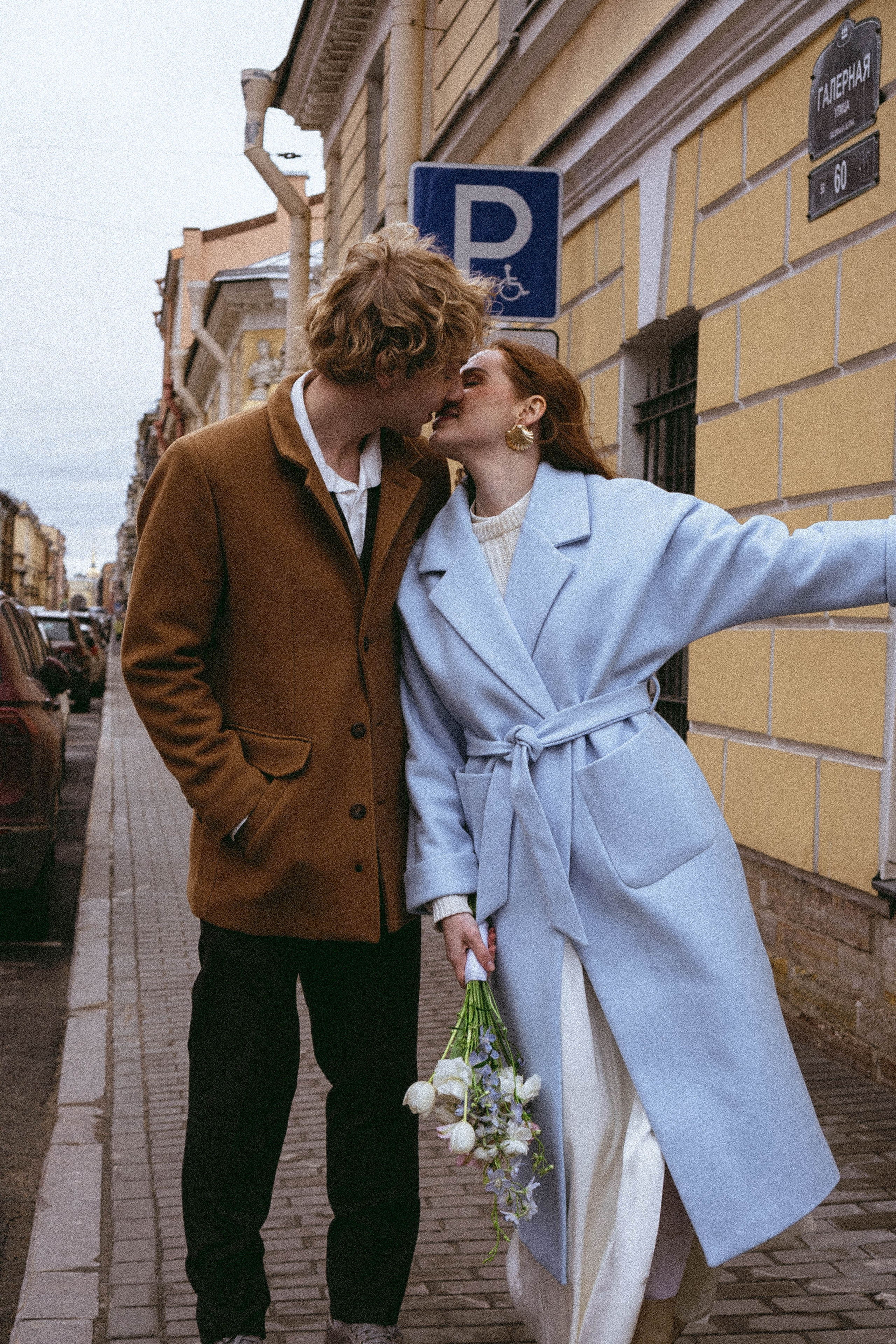 СВАДЕБНАЯ СЬЕМКА В ОТЕЛЕ. СБОРЫ ЖЕНИХА И НЕВЕСТЫ И ТАКЖЕ ТОР И ПОДГОТОВКА К ПРОГУЛКЕ И ПРОГУЛКА ПО ПЕТРОГРАДКЕ. Профессиональный фотограф, Санкт-Петербург — Виктория Богомолова