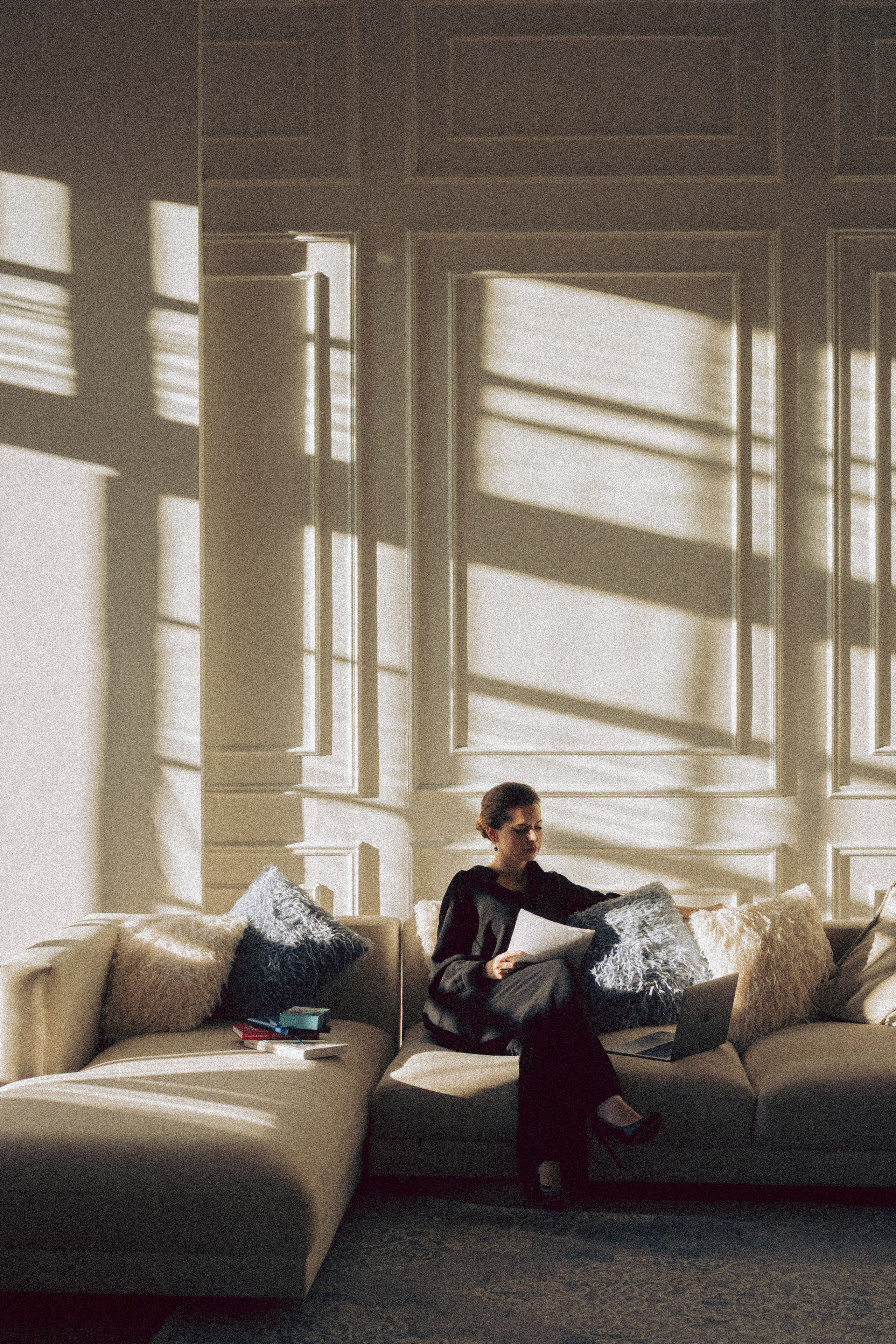 ФОТОСЕСИИЯ В СТУДИИ ДЛЯ ДЕВУШКИ ПСИХОЛОГА. Профессиональный фотограф, Санкт-Петербург — Виктория Богомолова