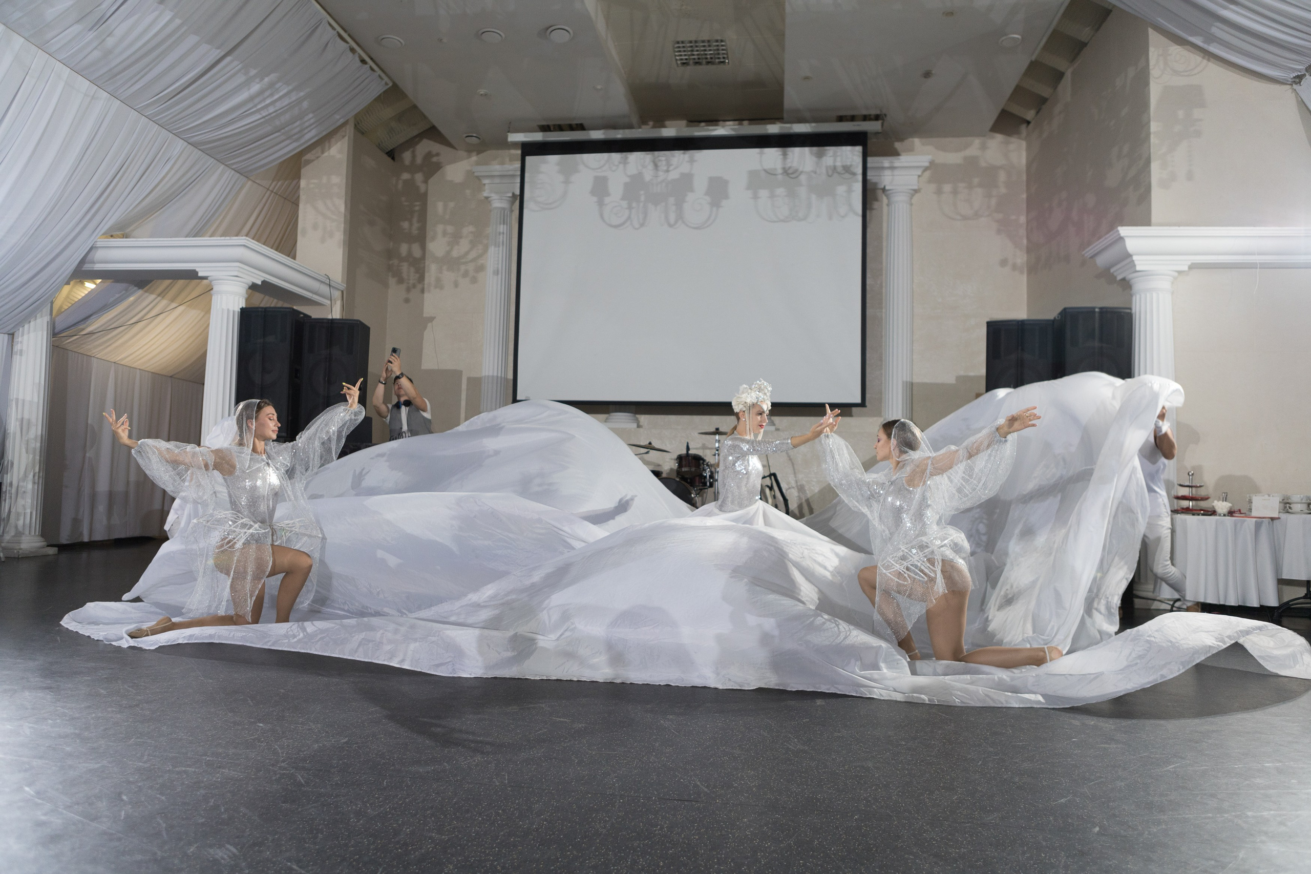 Свадебный фотограф Уфа — Руслан ГабдлисламовЖивые эмоции, красивые кадры, воспоминания на всю жизнь.Работаю по всей Республике Башкортоста. Свадебный фотограф Уфа Руслан Габдлисламов