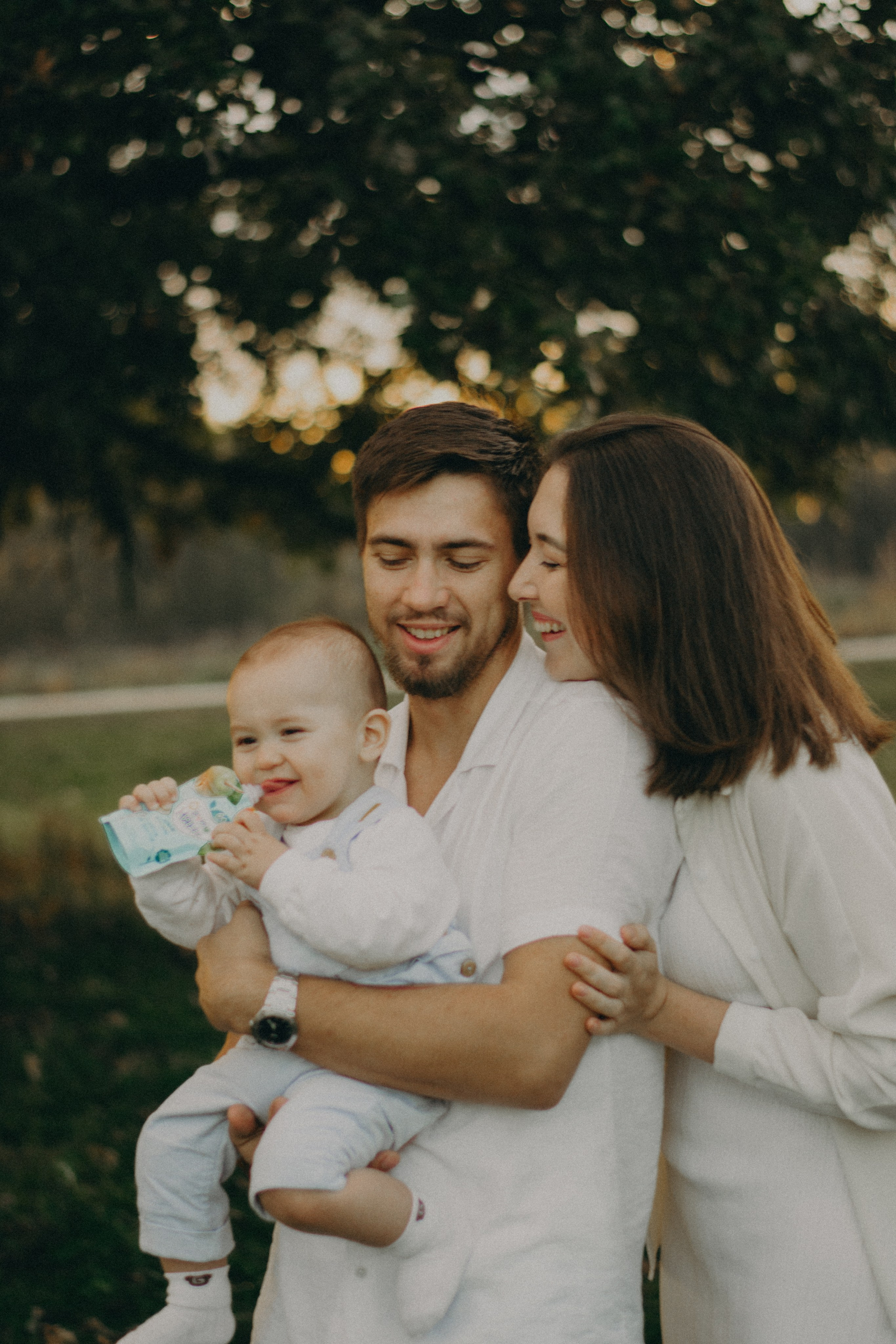 Семья с малышом на природе. Женский и семейный фотограф в Казани Гульназ Гизетдинова