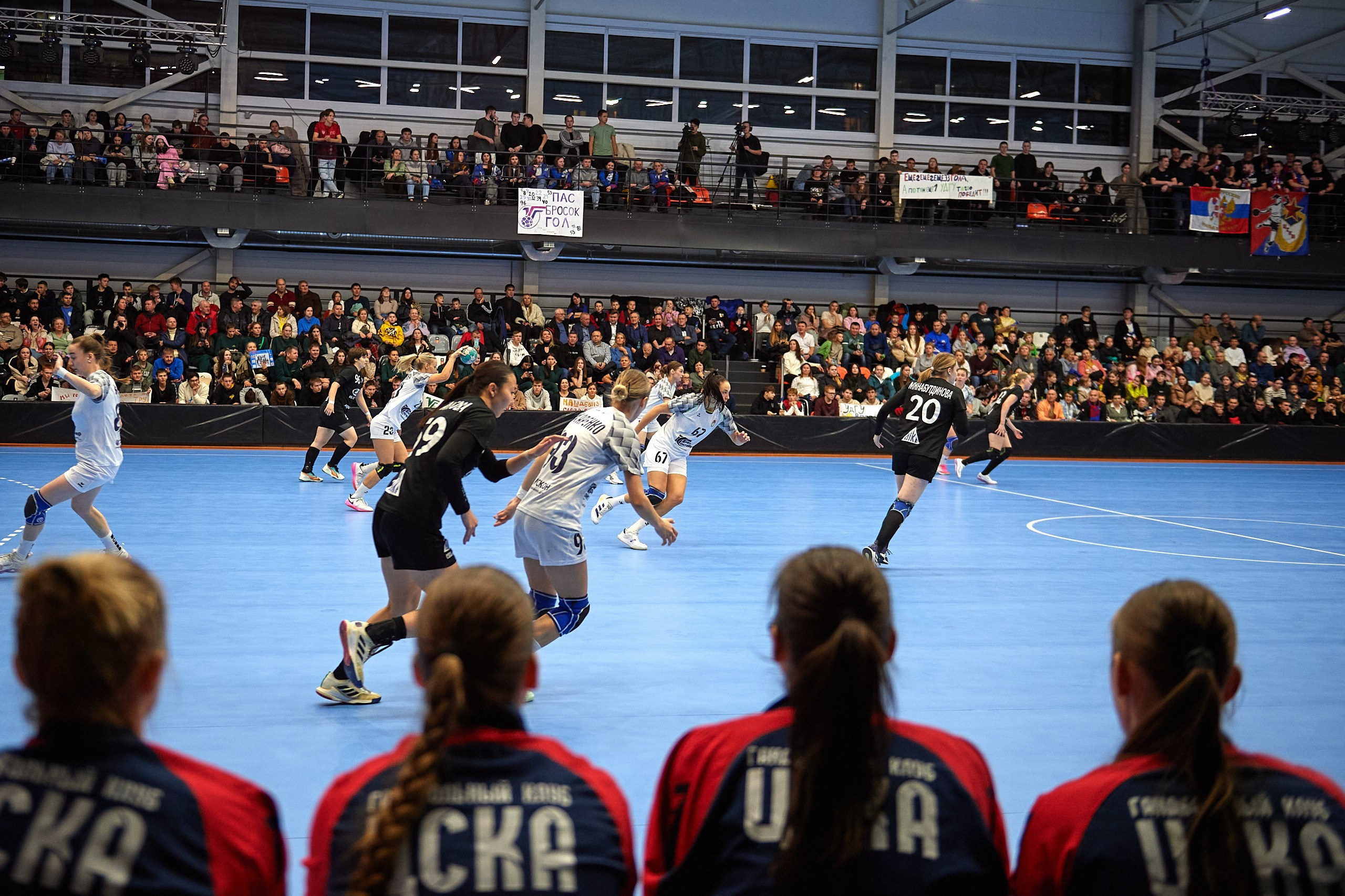 Гандбол. OLIMPBET Суперлига. «Университет» — «ЦСКА». Спортивный репортажный фотограф в Ижевске Сергей Мерзляков