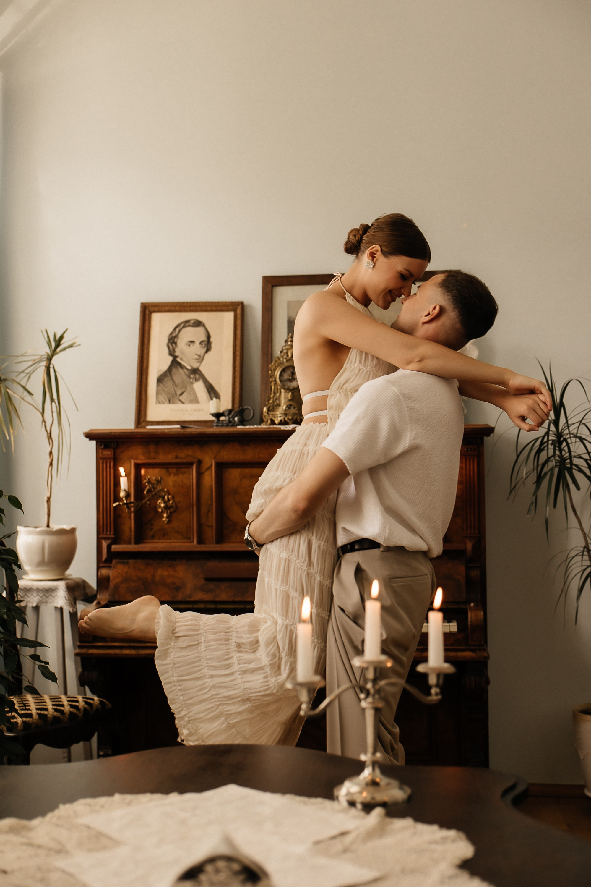 Свадьба в ретро-квартире. Свадебный и семейный фотограф Виолетта Сидельникова. Краснодар, Россия, Беларусь, Европа