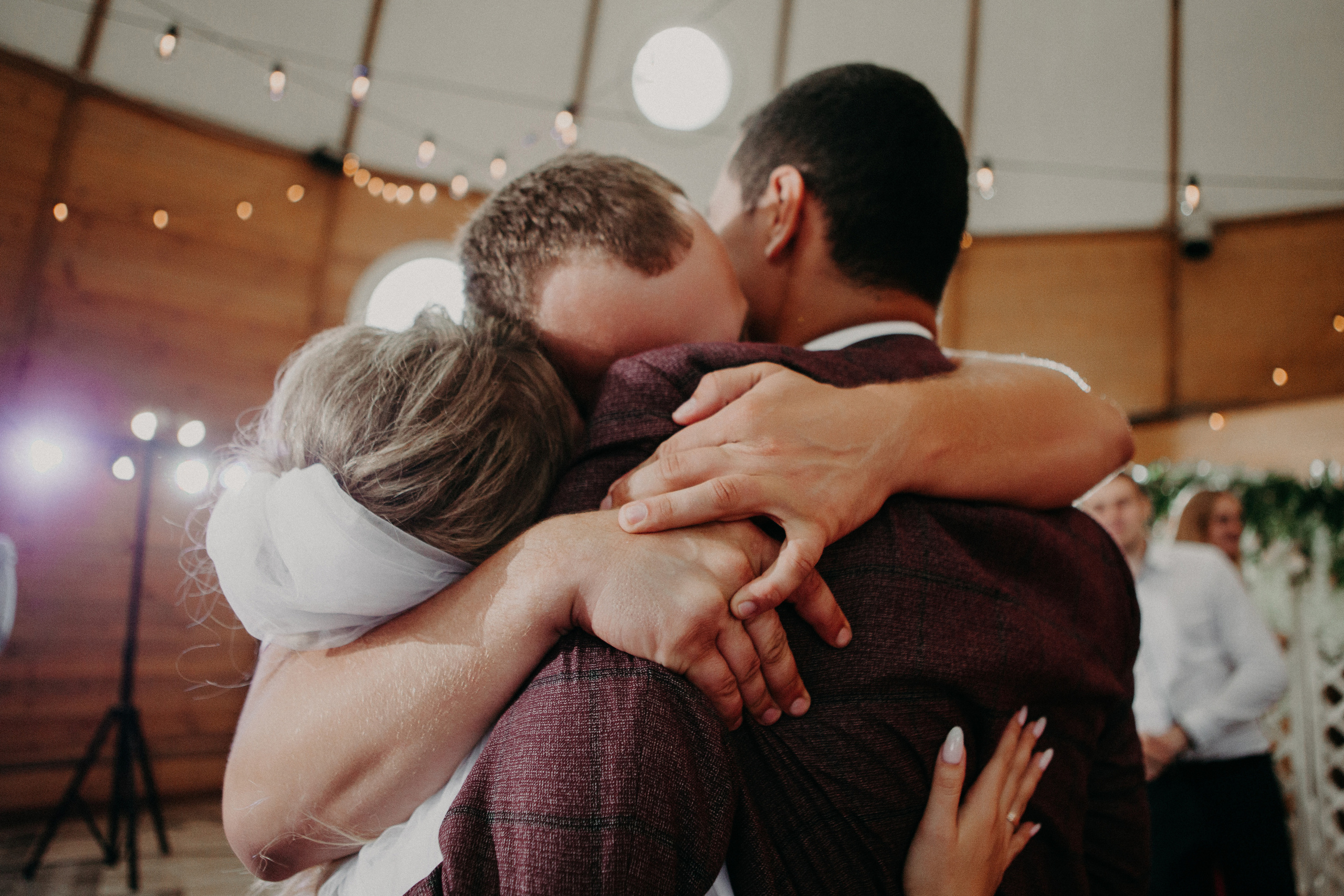 Выездная регистрация база отдыха Иволга Калужская область. Свадебное фото и видео Москва Кристина Музыка