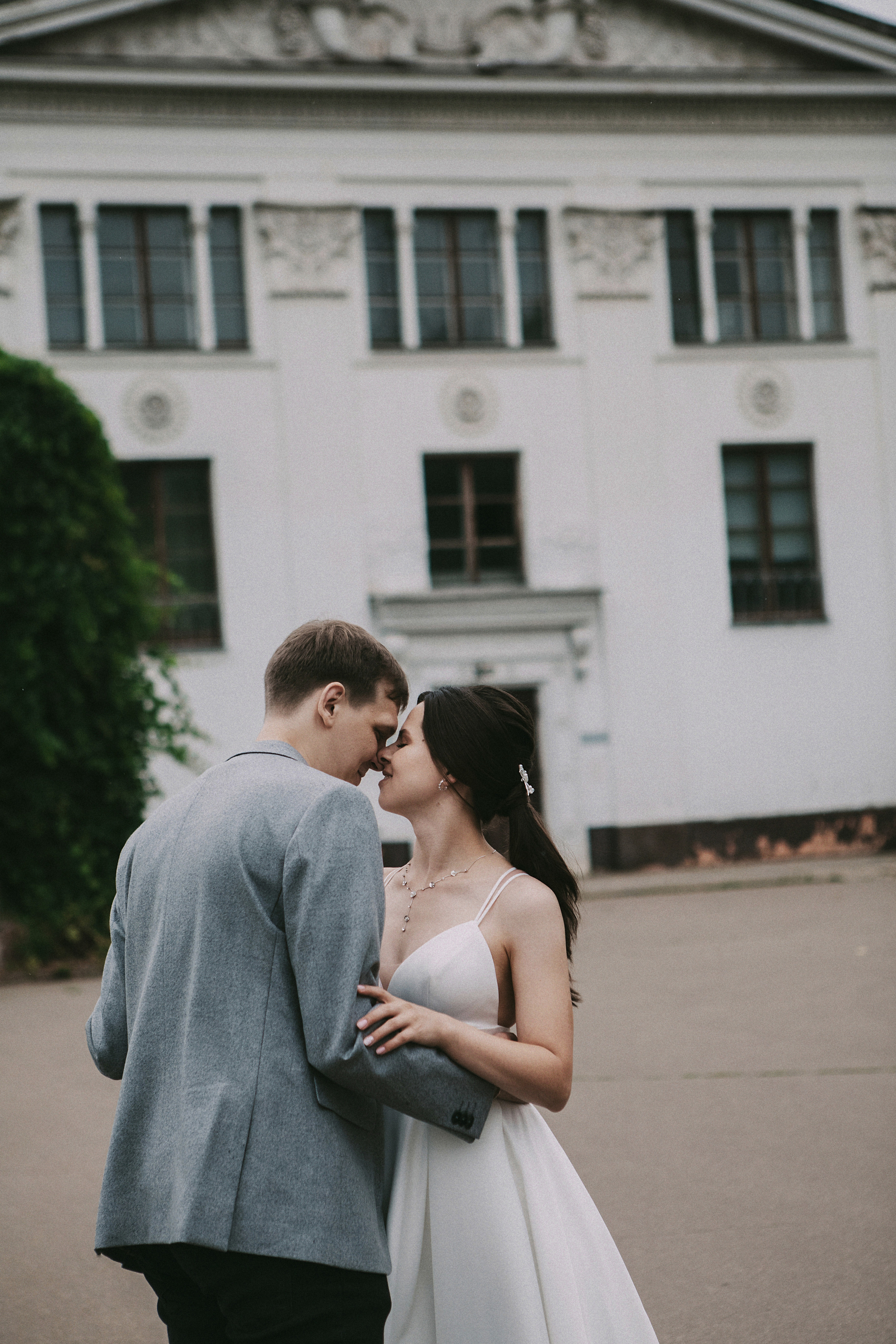 Свадебная прогулка для двоих в ботаническом саду Москва. Свадебное фото и видео Москва Кристина Музыка