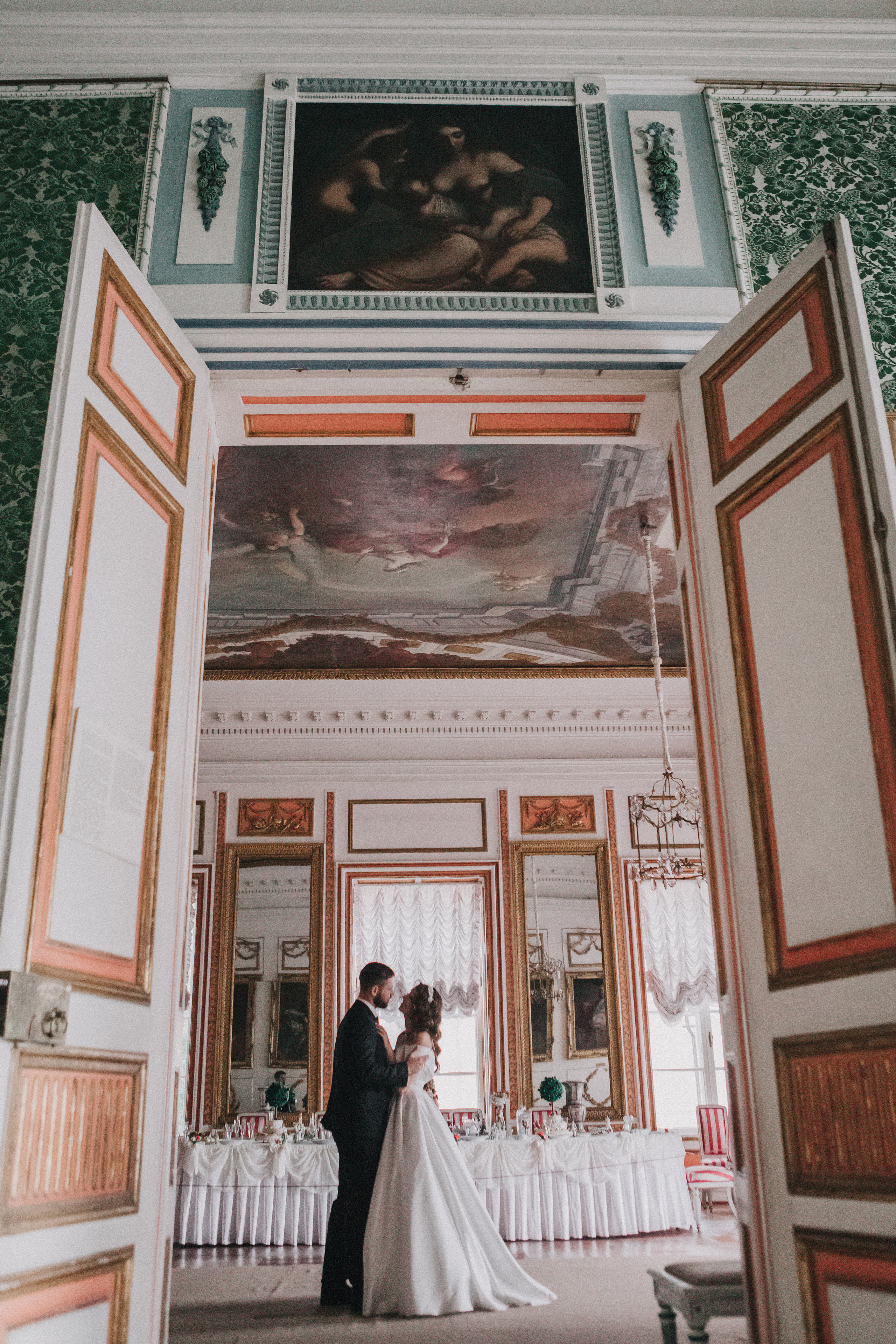 Свадебная прогулка в Кусково. Свадебное фото и видео Москва Кристина Музыка