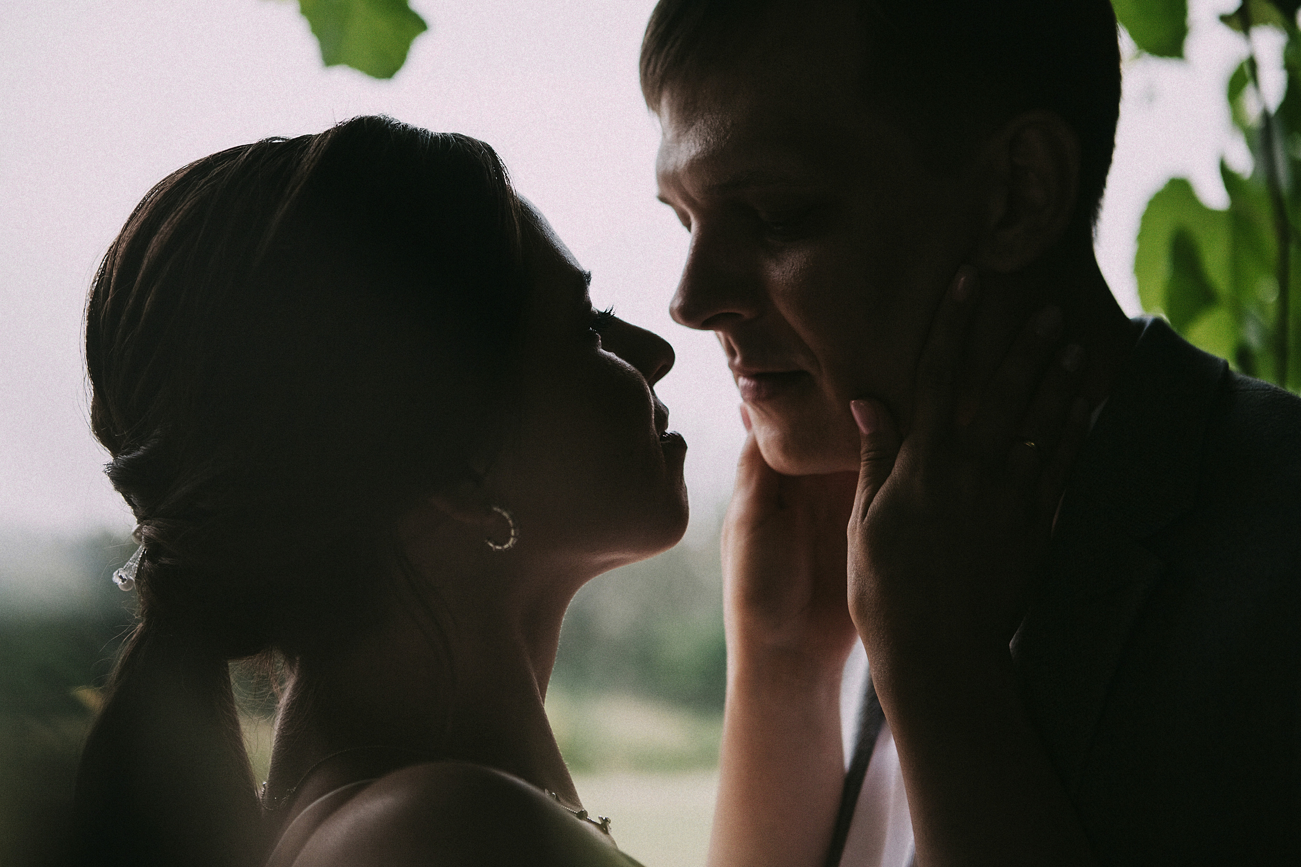 Свадебная прогулка для двоих в ботаническом саду Москва. Свадебное фото и видео Москва Кристина Музыка