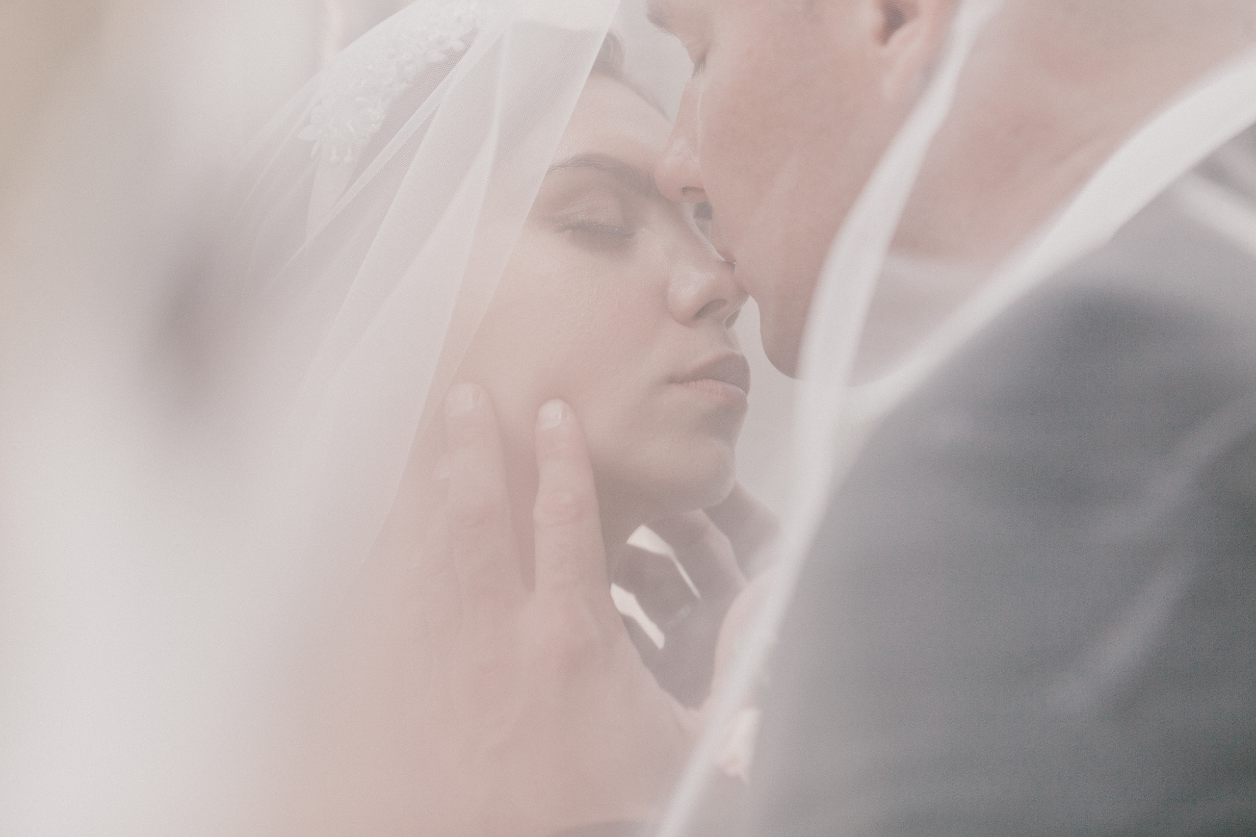 Свадебный фотограф Обнинск цены. Свадебное фото и видео Москва Кристина Музыка