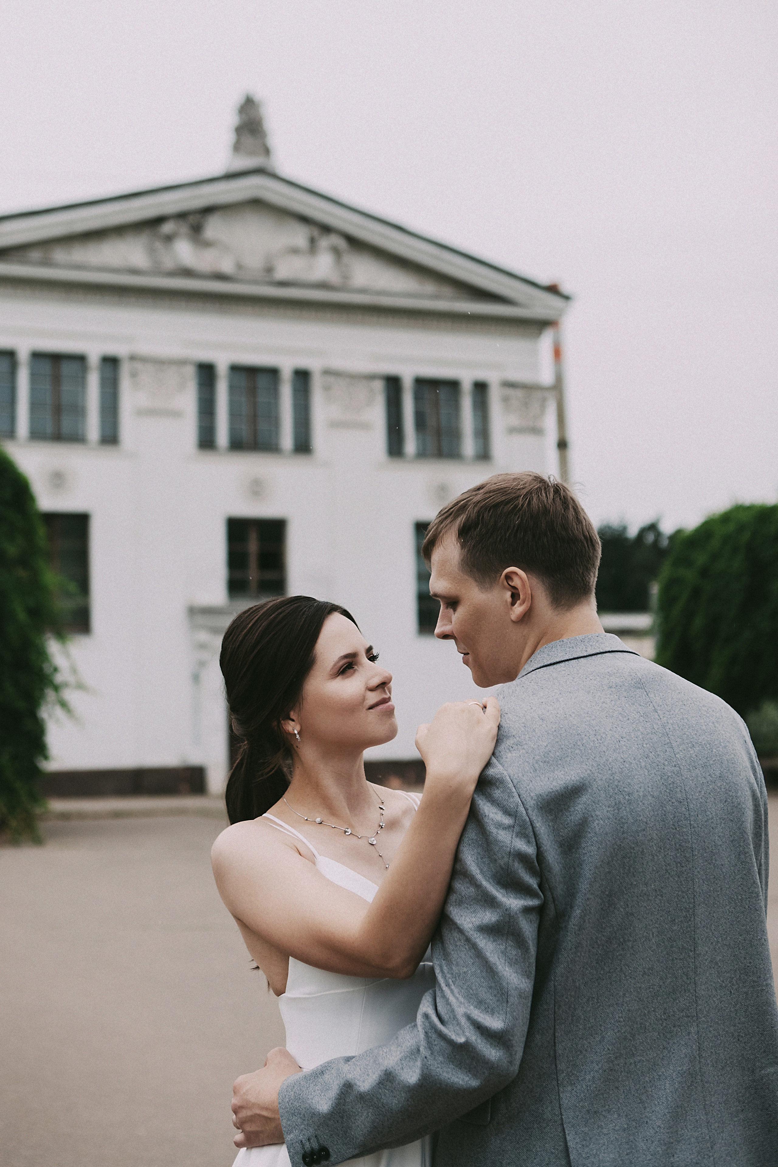 Свадебная прогулка для двоих в ботаническом саду Москва. Свадебное фото и видео Москва Кристина Музыка