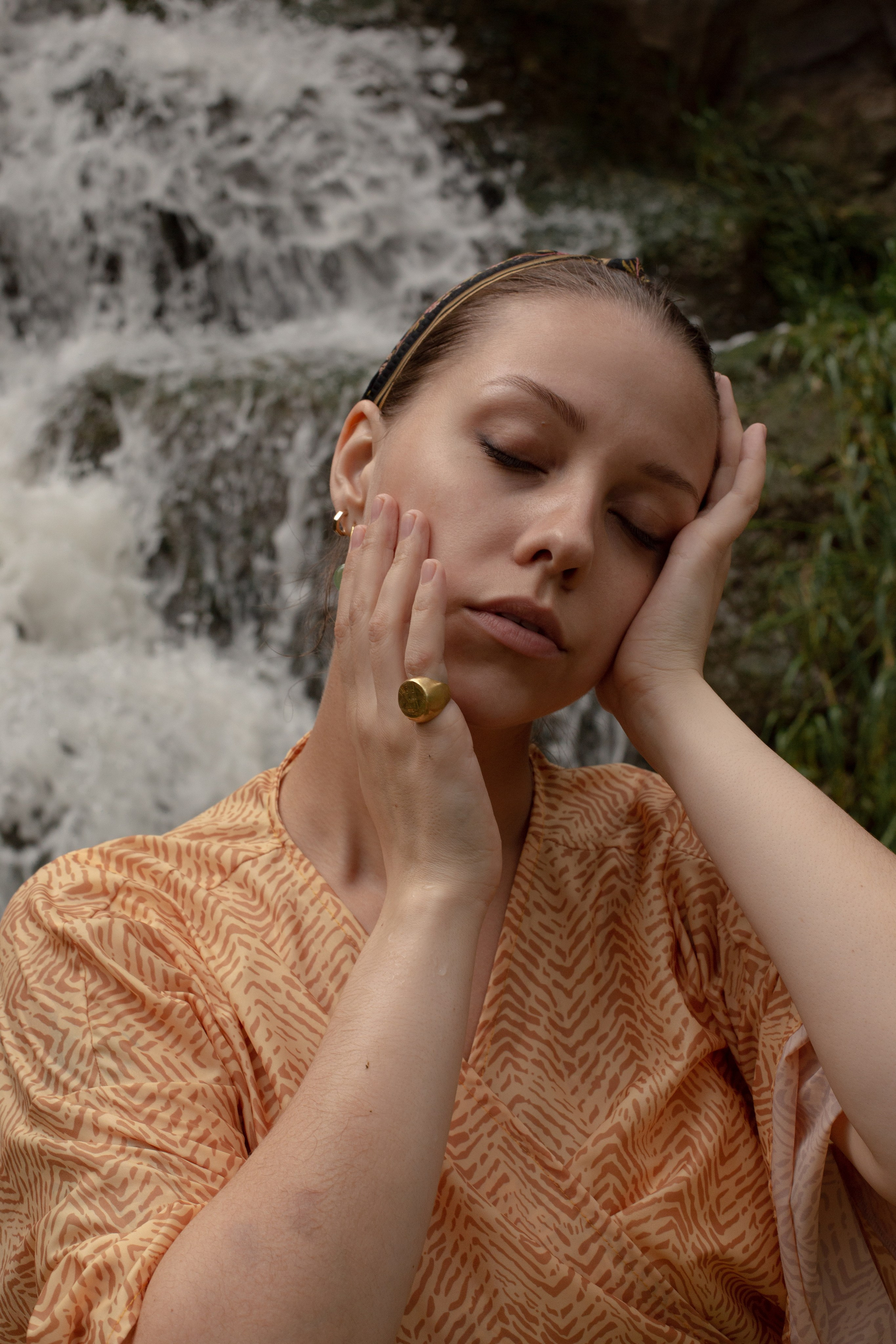 Портретная фотосессия на водопадах. Фотограф в Воронеже Анастасия Провоторова